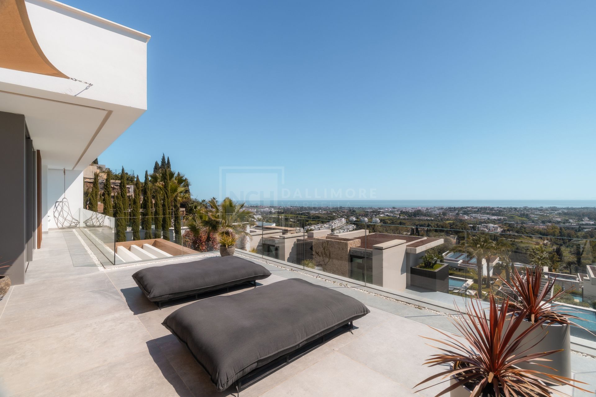 ULTRA-MODERN MANSION LOCATED IN THE HILLS ABOVE MARBELLA