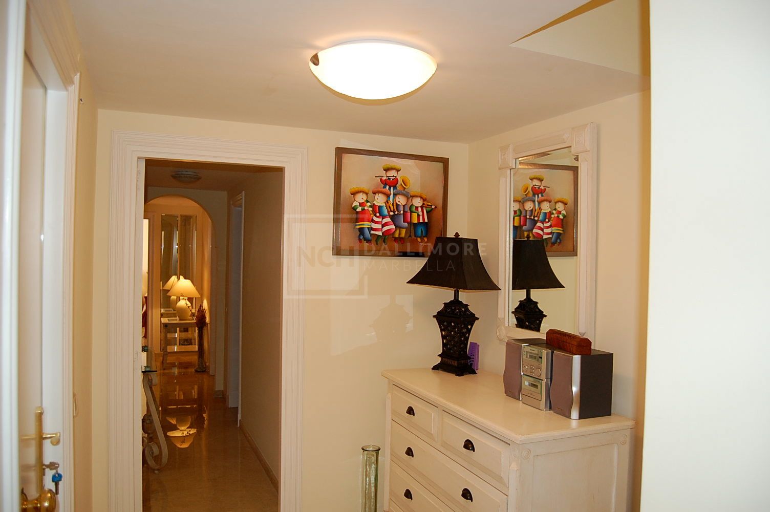 CHARMING SUMMER TOWNHOUSE WITH GARDEN AND POOL VIEWS IN LA ALZAMBRA