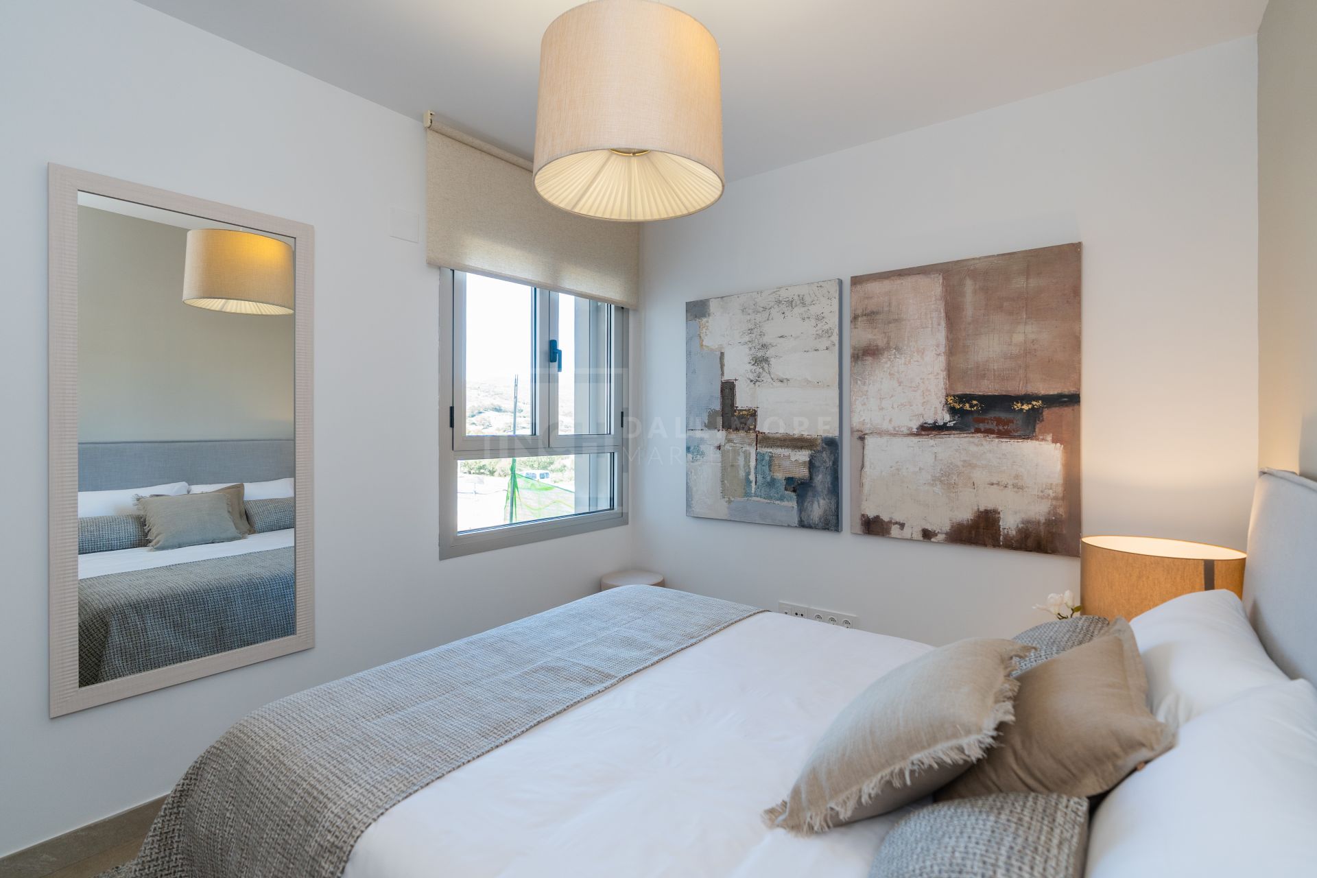 APARTAMENTO DE GRAN VALOR EN ESTEPONA GOLF