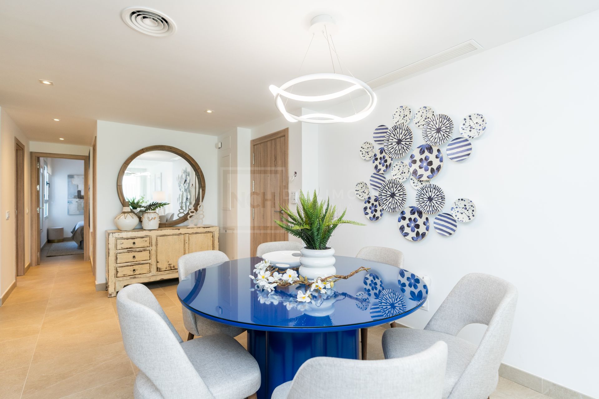 APARTAMENTO DE 3 DORMITORIOS EN ESTEPONA GOLF