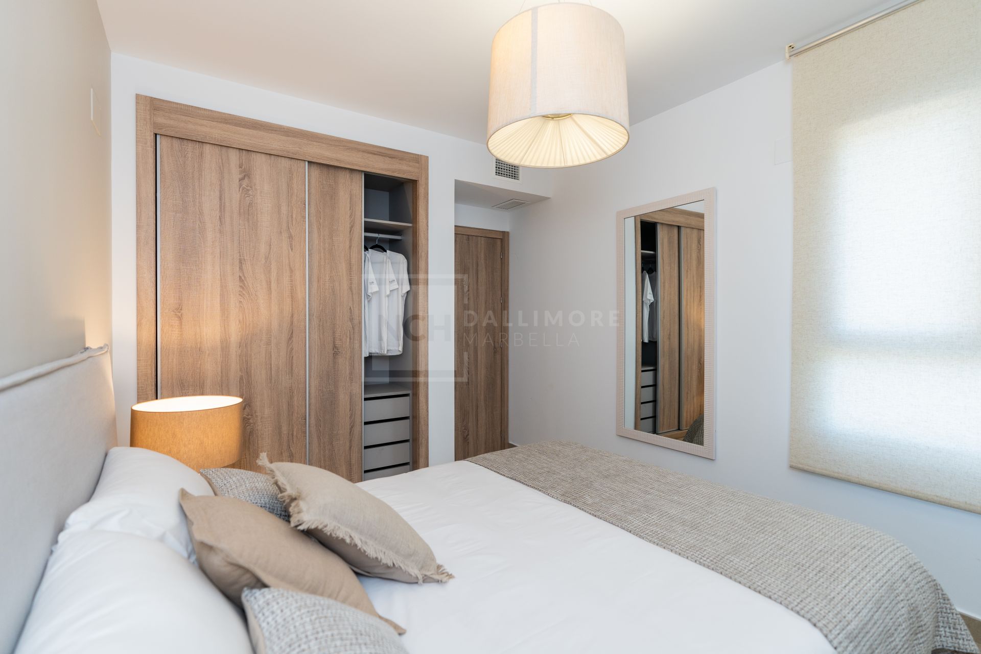 APARTAMENTO DE 3 DORMITORIOS EN ESTEPONA GOLF