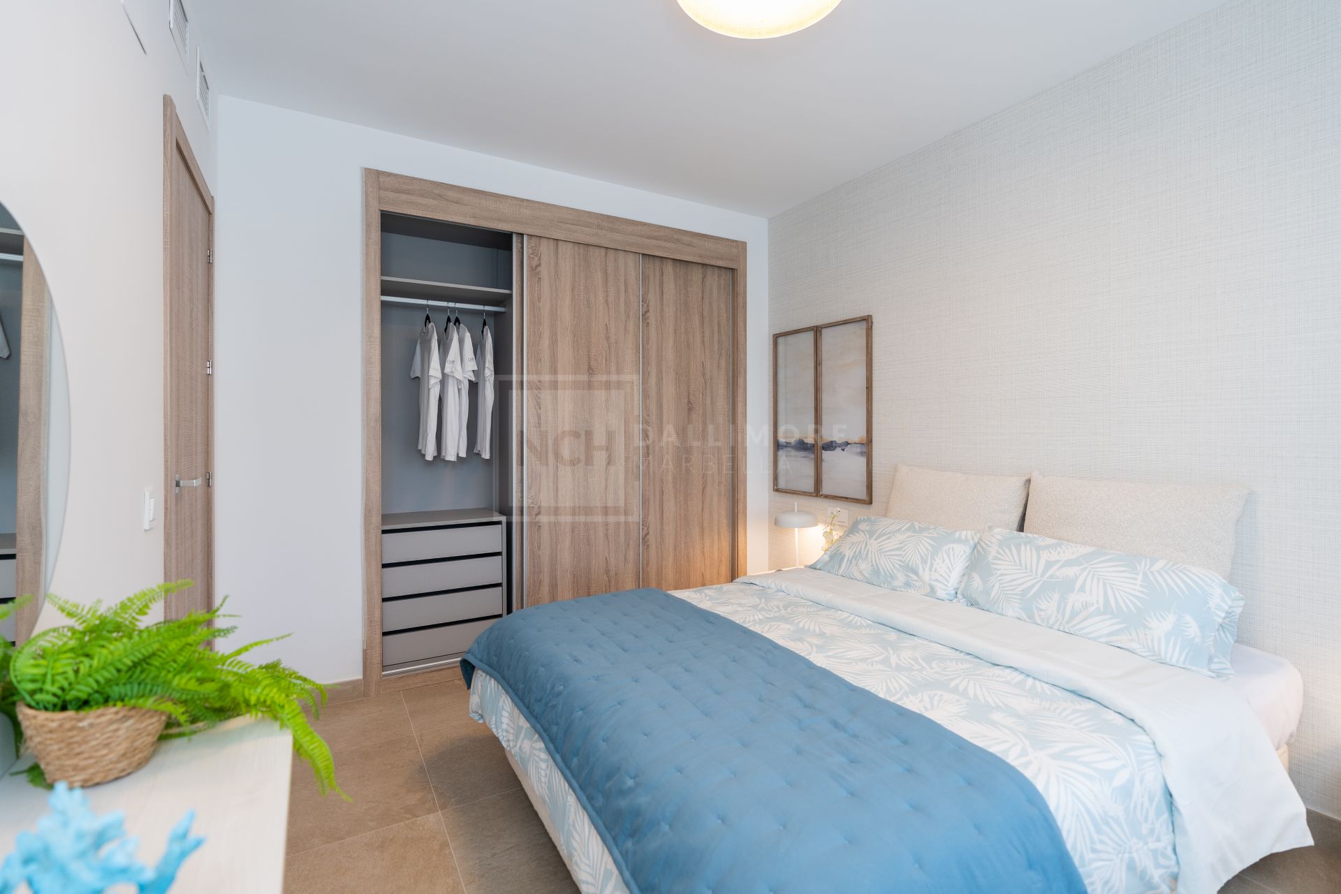 APARTAMENTO DE 3 DORMITORIOS EN ESTEPONA GOLF