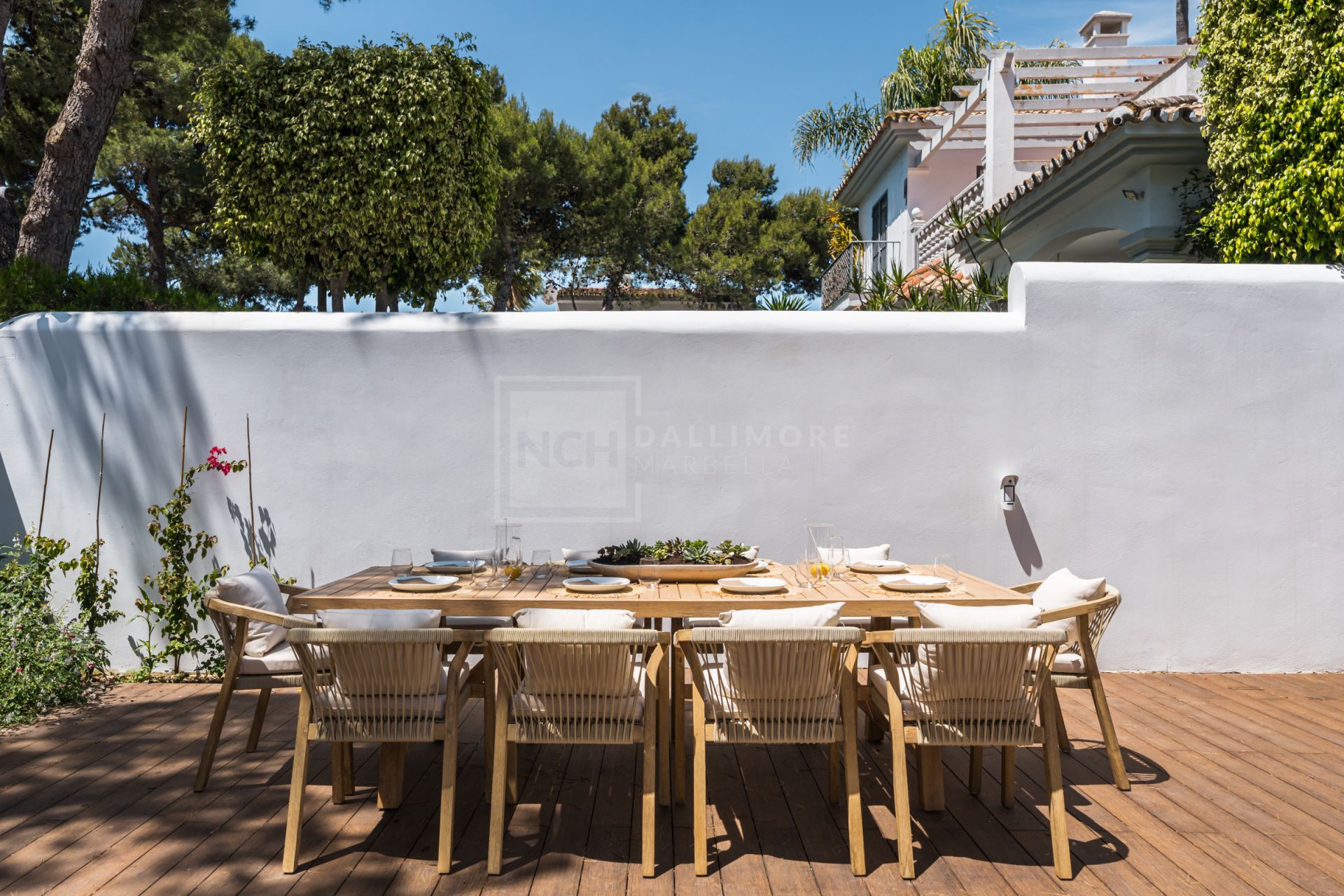 VILLA EN VENTA CERCA DE PUERTO BANÚS