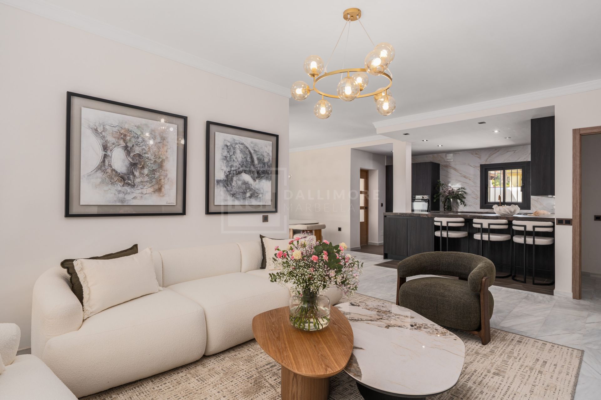 VILLA EN VENTA CERCA DE PUERTO BANÚS