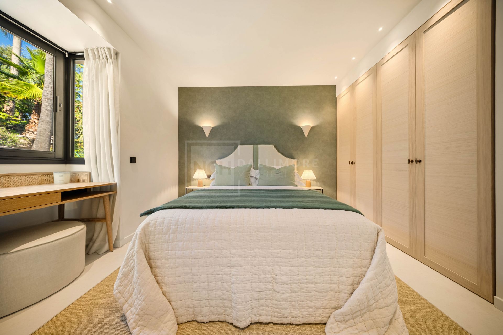 EXCLUSIVE SINGLE-LEVEL 4-BEDROOM VILLA WITH STYLISH DESIGN AND PANORAMIC VIEWS