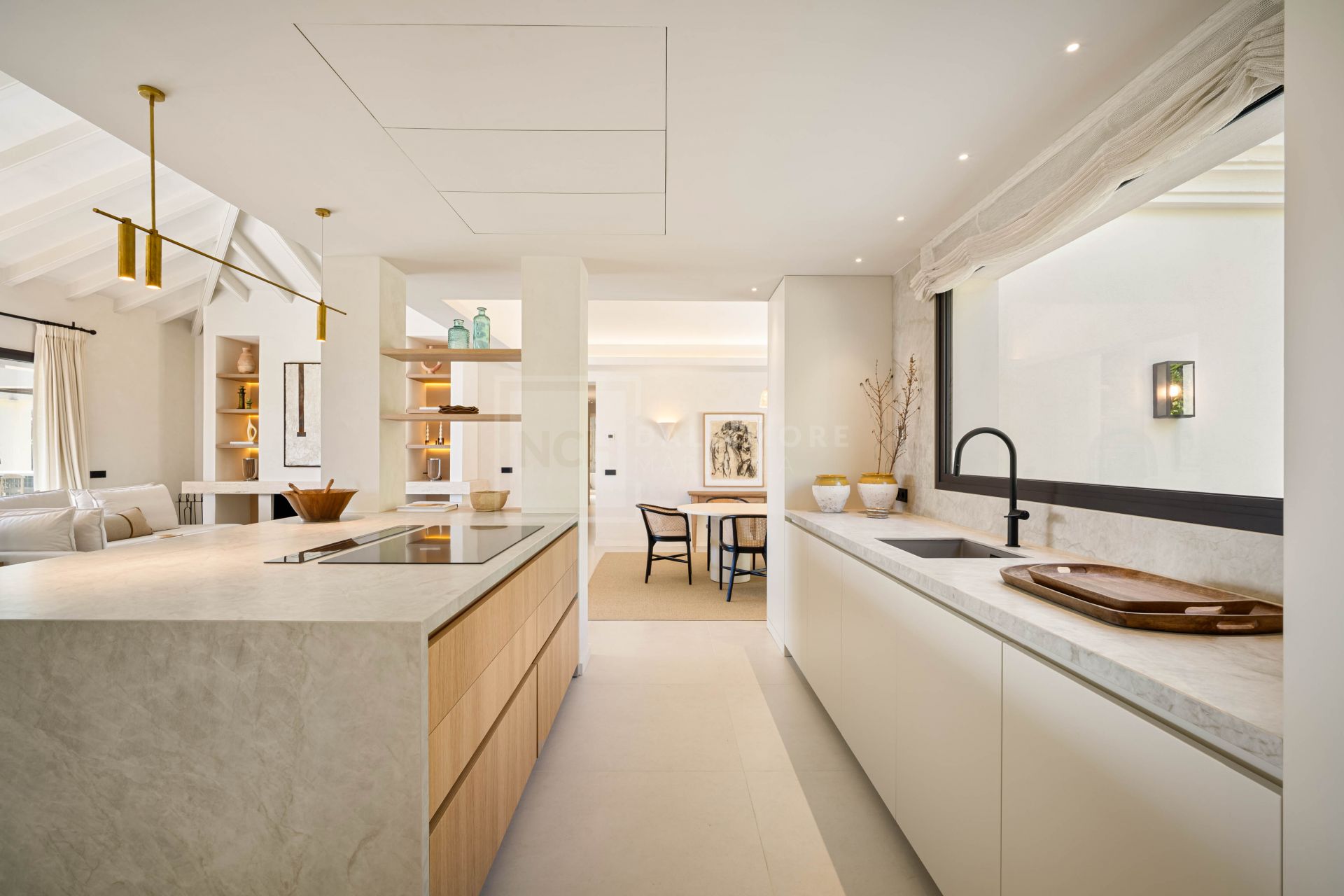EXCLUSIVE SINGLE-LEVEL 4-BEDROOM VILLA WITH STYLISH DESIGN AND PANORAMIC VIEWS