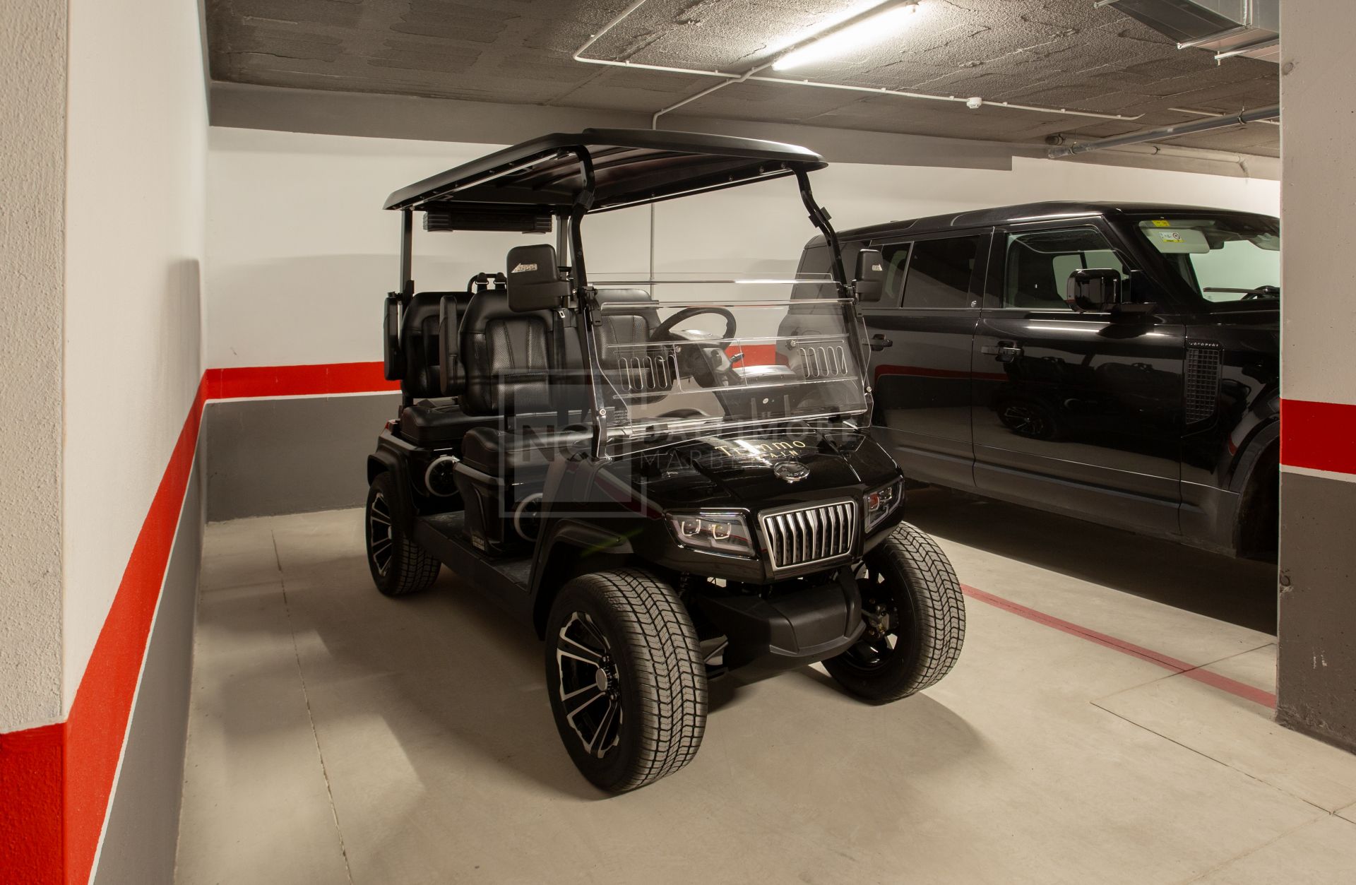 STYLISH 3-BEDROOM APARTMENT WITH PANORAMIC SEA VIEWS IN MARBELLA CLUB HILLS