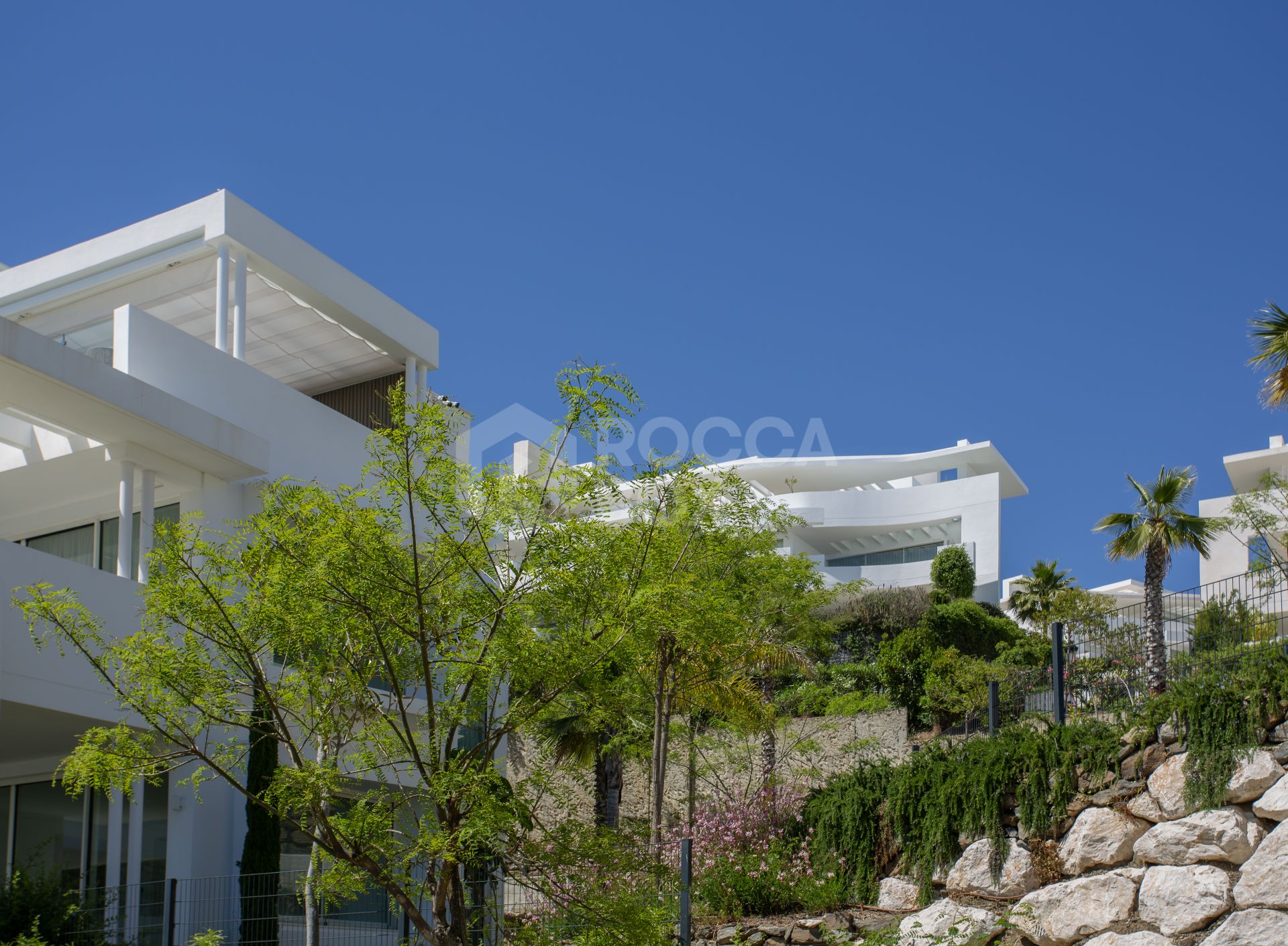 LUXURY PENTHOUSE WITH SEA VIEWS IN PALO ALTO