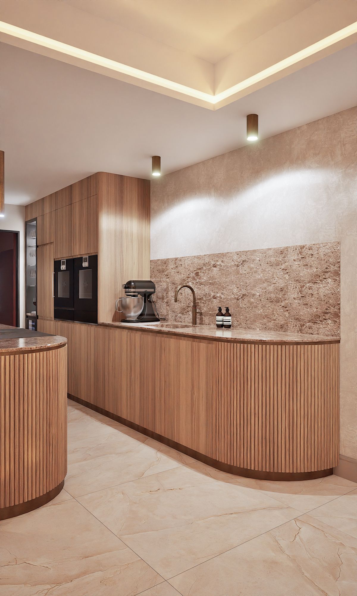 ELEGANT TOWNHOUSE ON MARBELLA'S GOLDEN MILE