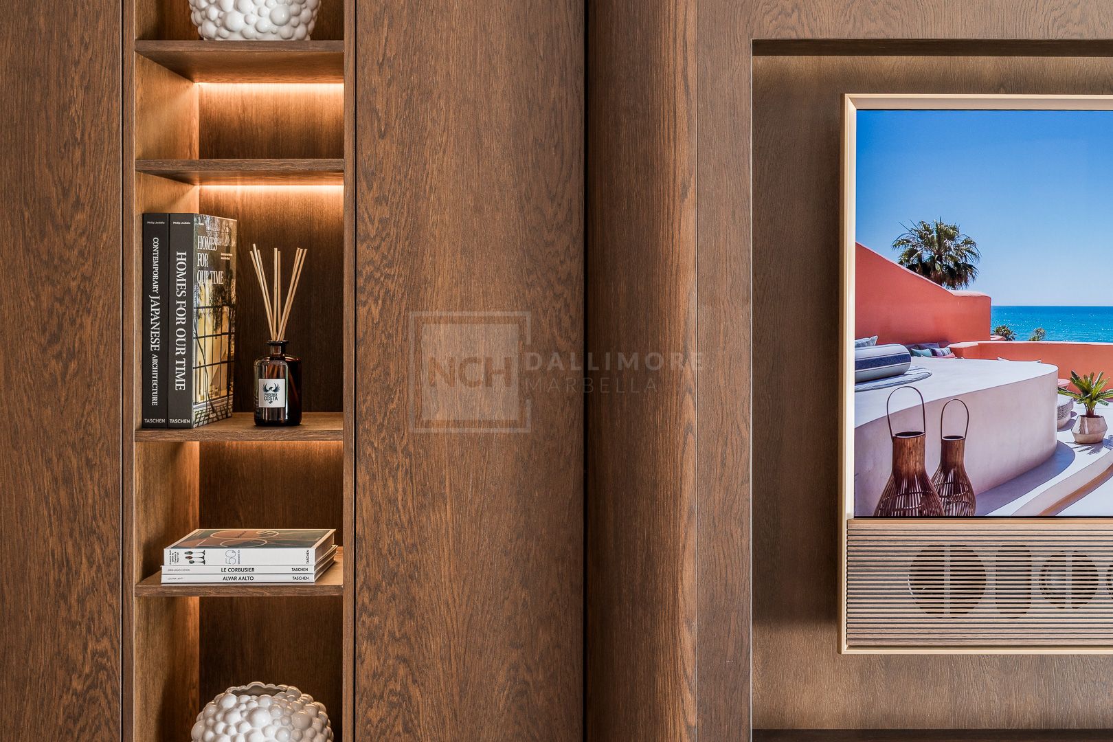 APARTAMENTO EN PRIMERA LÍNEA DE PLAYA EN MARBELLA