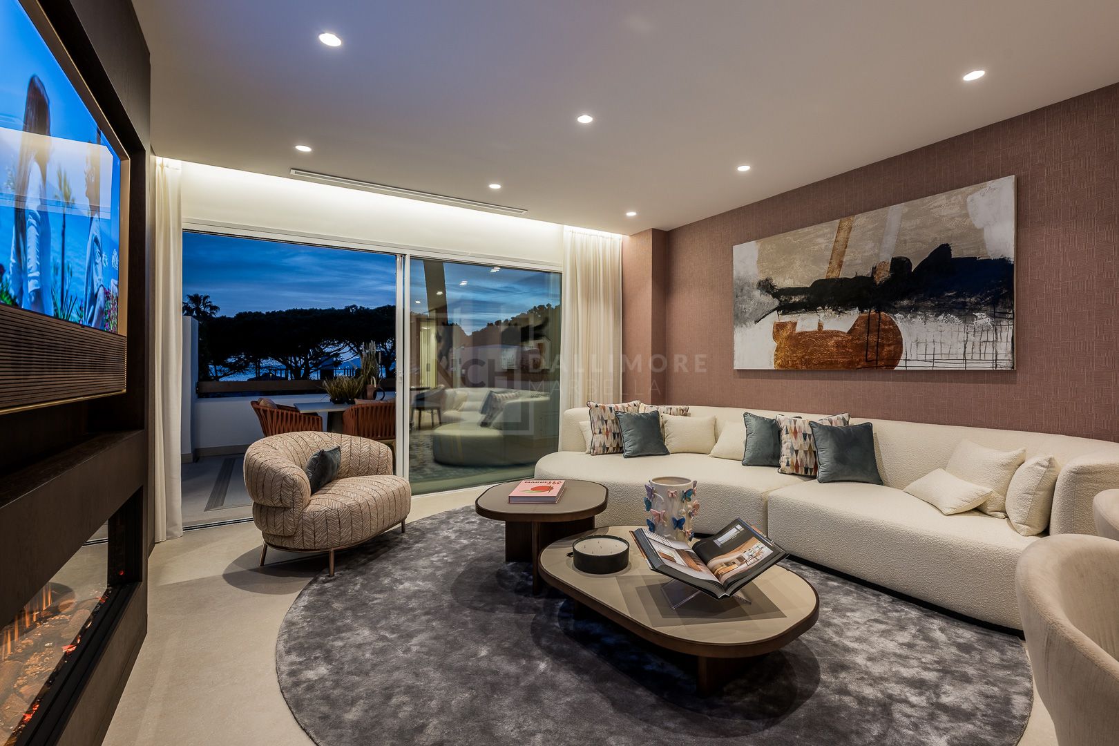 APARTAMENTO EN PRIMERA LÍNEA DE PLAYA EN MARBELLA