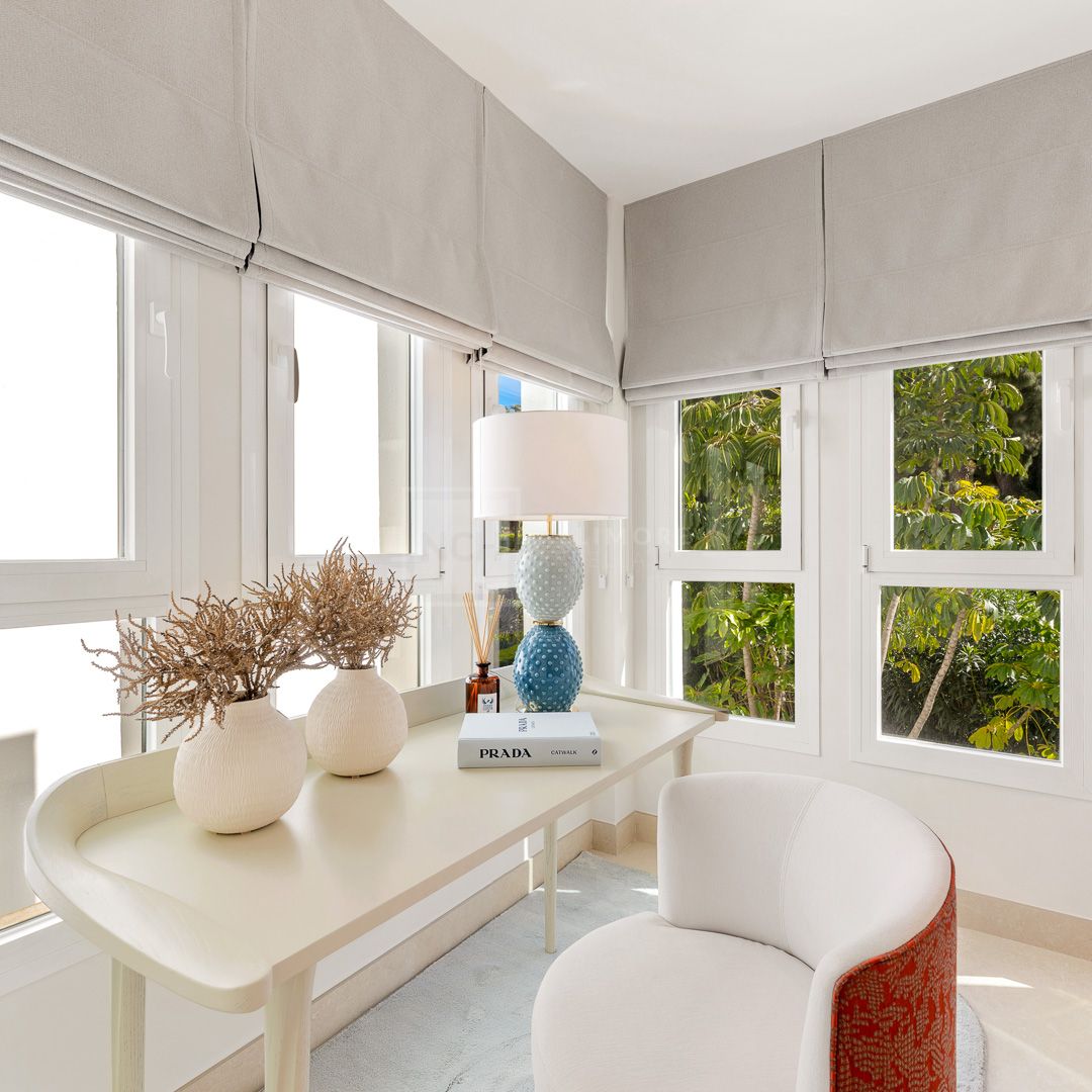 APARTAMENTO EN PRIMERA LÍNEA DE PLAYA EN MARBELLA