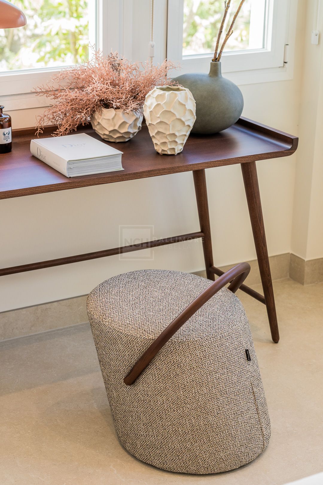 BEACHSIDE 3-BEDROOM APARTMENT WITH SEA VIEWS IN MARBELLA