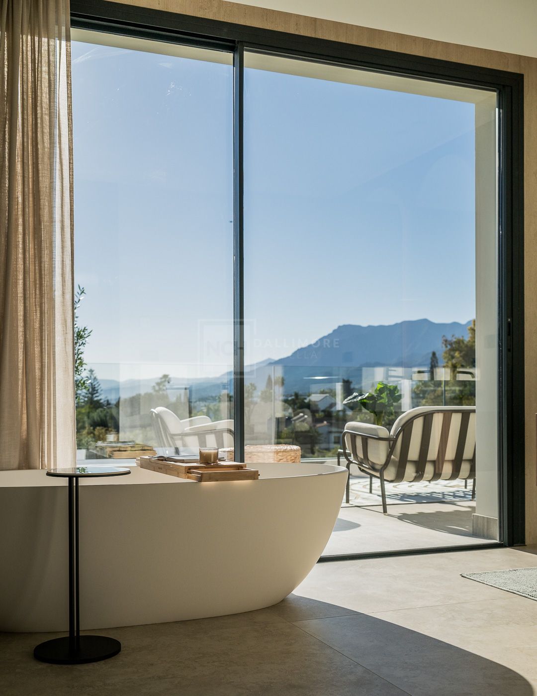 BRAND NEW LUXURY VILLA IN MARBELLA EAST