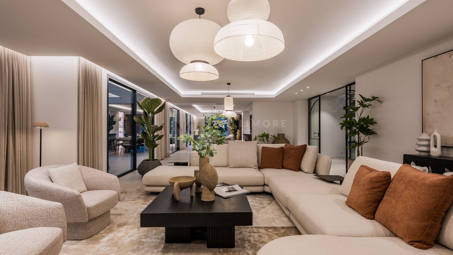 BRAND NEW LUXURY VILLA IN MARBELLA EAST