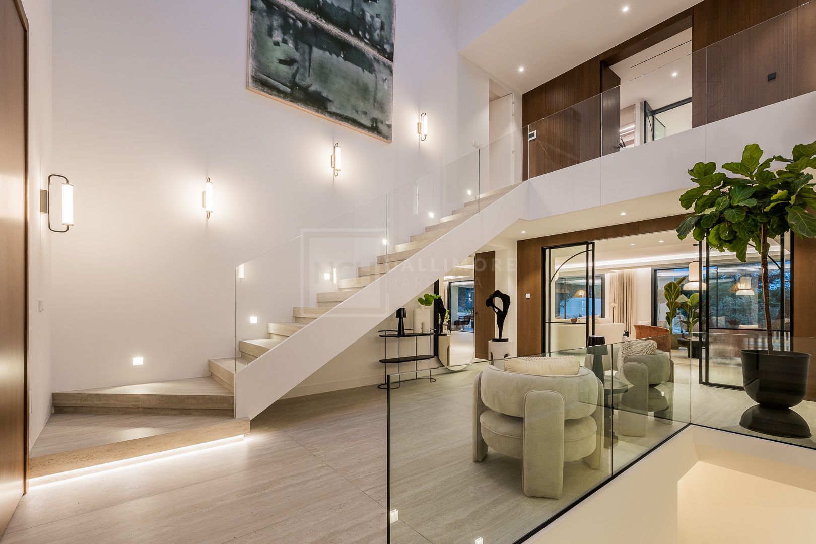 BRAND NEW LUXURY VILLA IN MARBELLA EAST