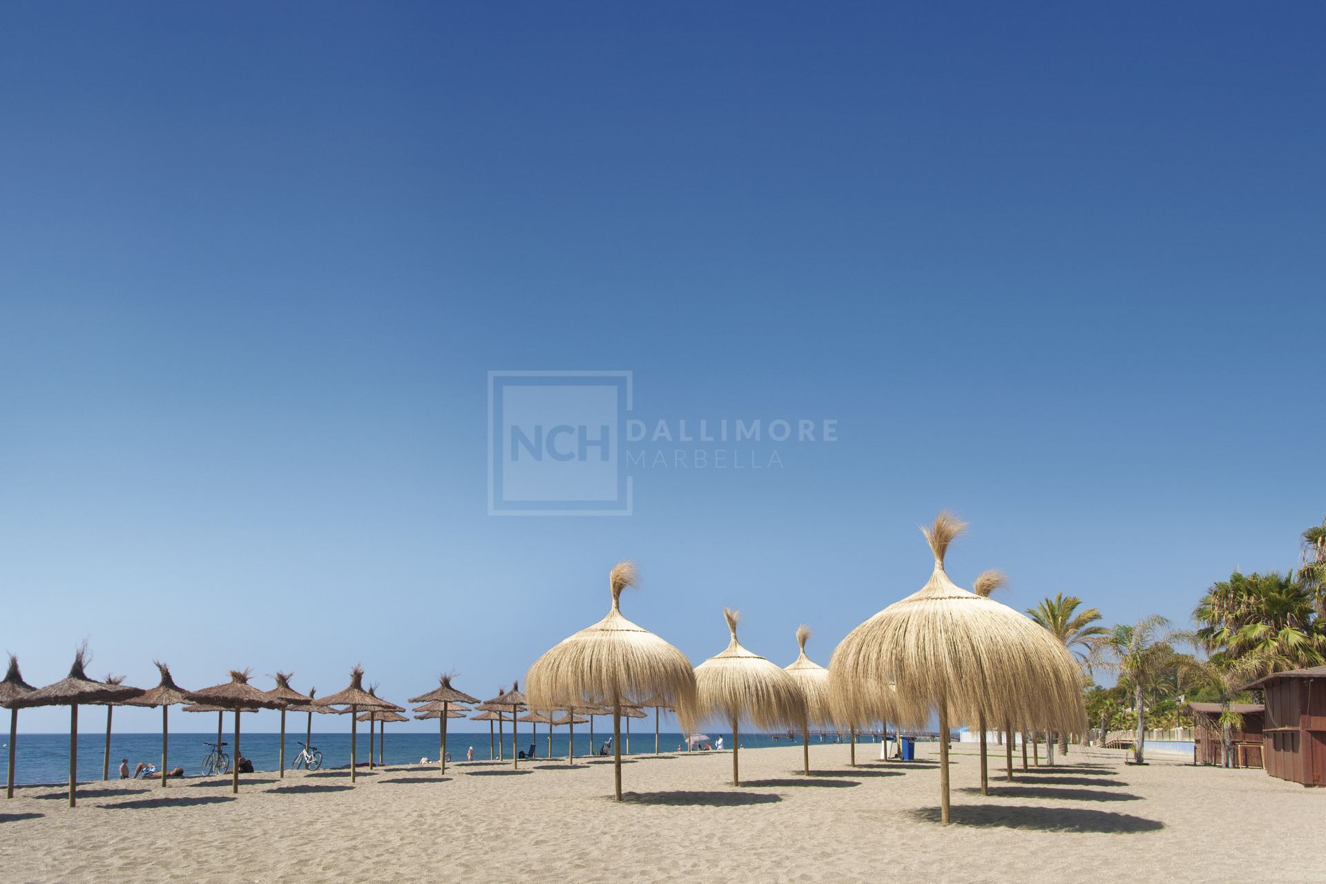 3 BEDROOM APARTMENT WITH PANORAMIC SEA VIEWS