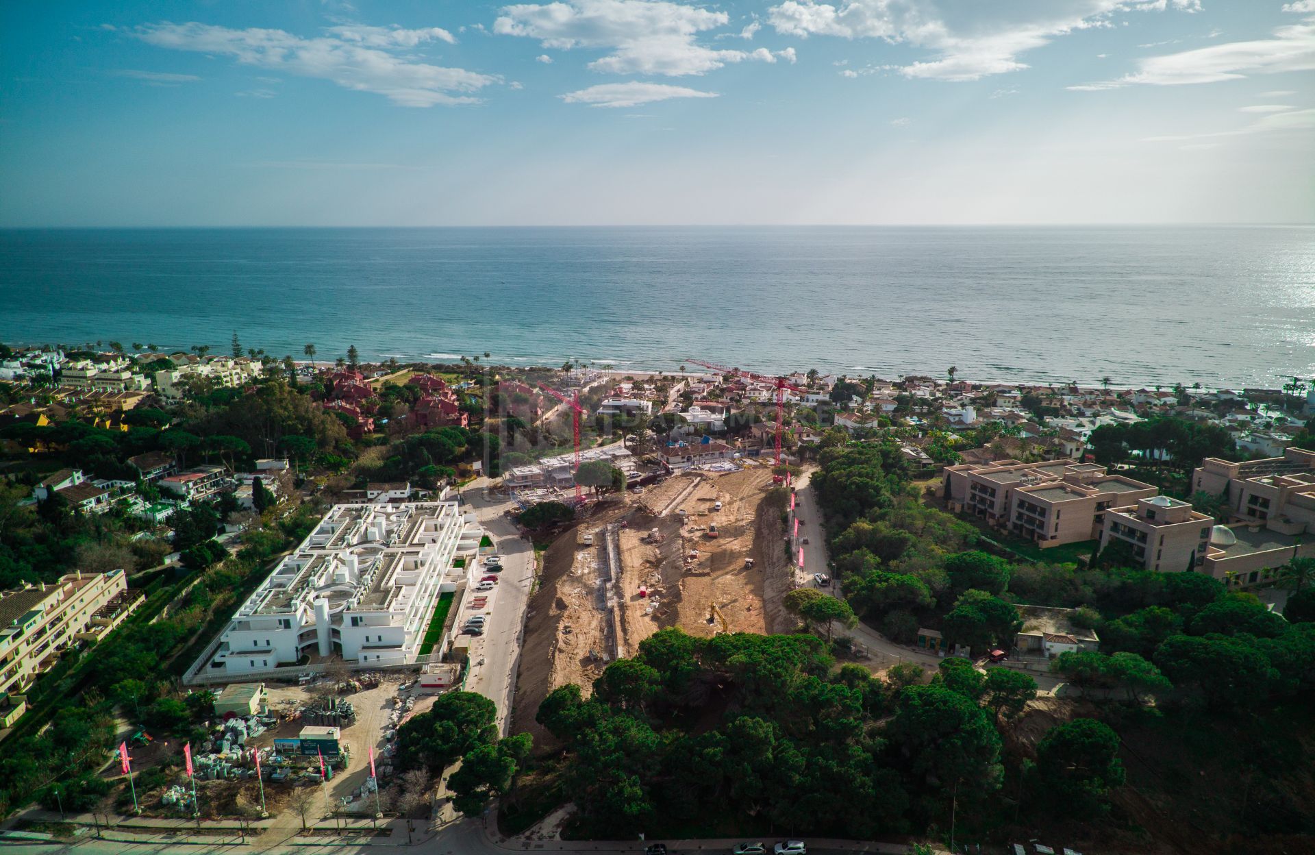 NUEVA CASA JUNTO A LA PLAYA EN MARBELLA ESTE