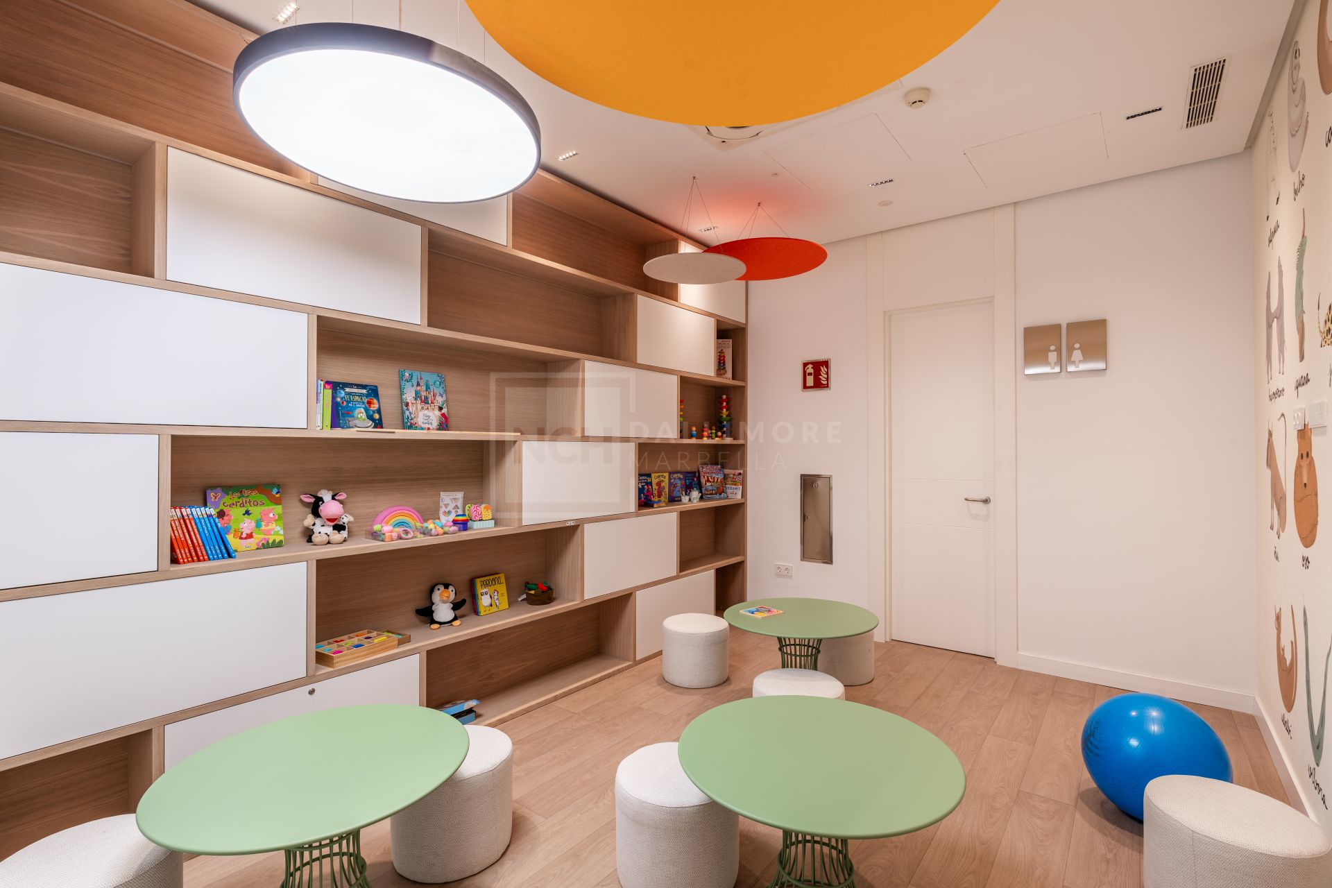 BEACHFRONT 4-BEDROOM APARTMENT WITH TERRACE, SPA, POOLS, AND CO-WORKING AREA