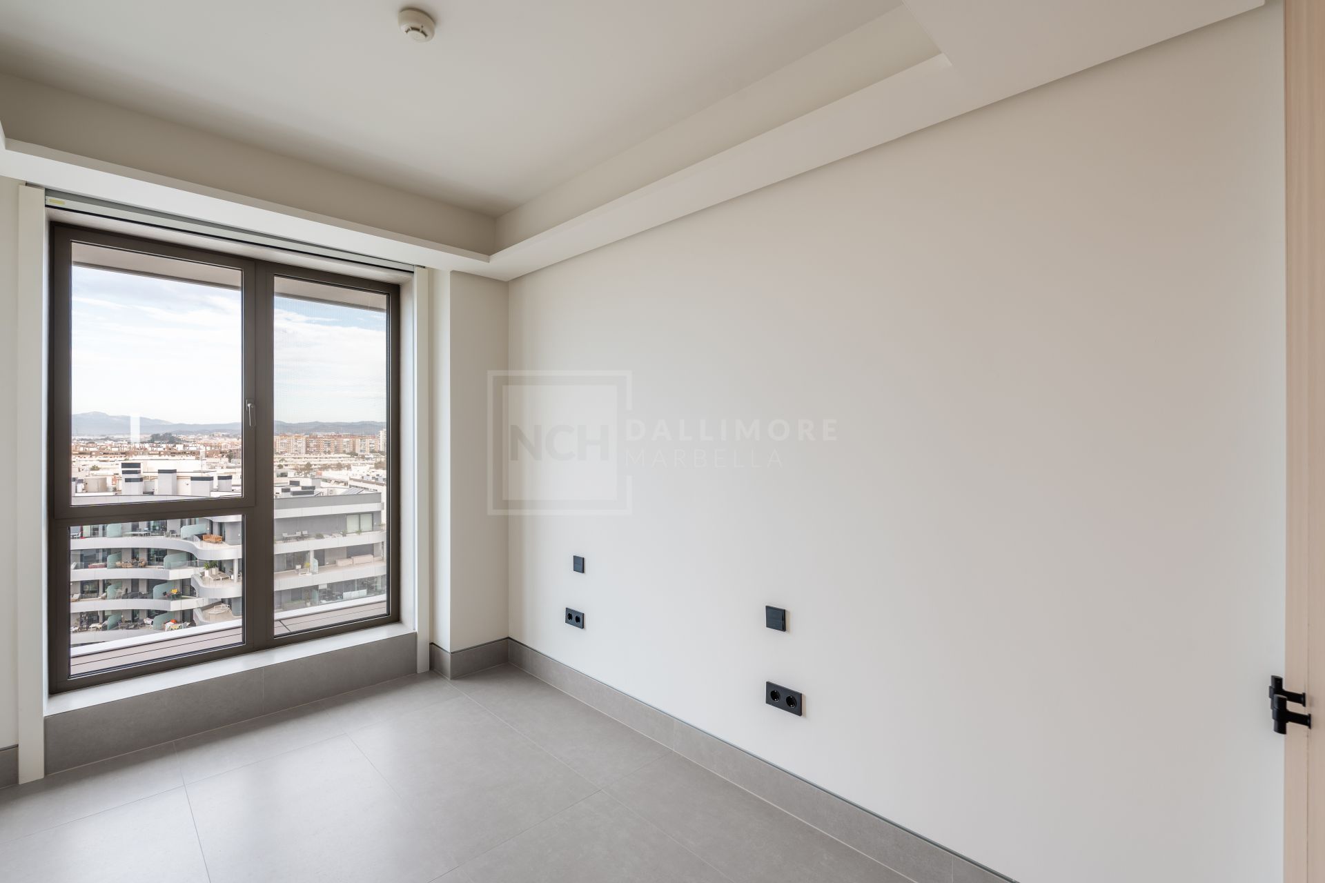 BEACHFRONT 4-BEDROOM APARTMENT WITH TERRACE, SPA, POOLS, AND CO-WORKING AREA