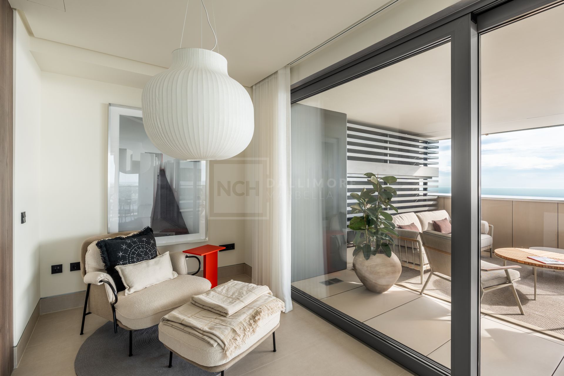 BEACHFRONT 4-BEDROOM APARTMENT WITH TERRACE, SPA, POOLS, AND CO-WORKING AREA