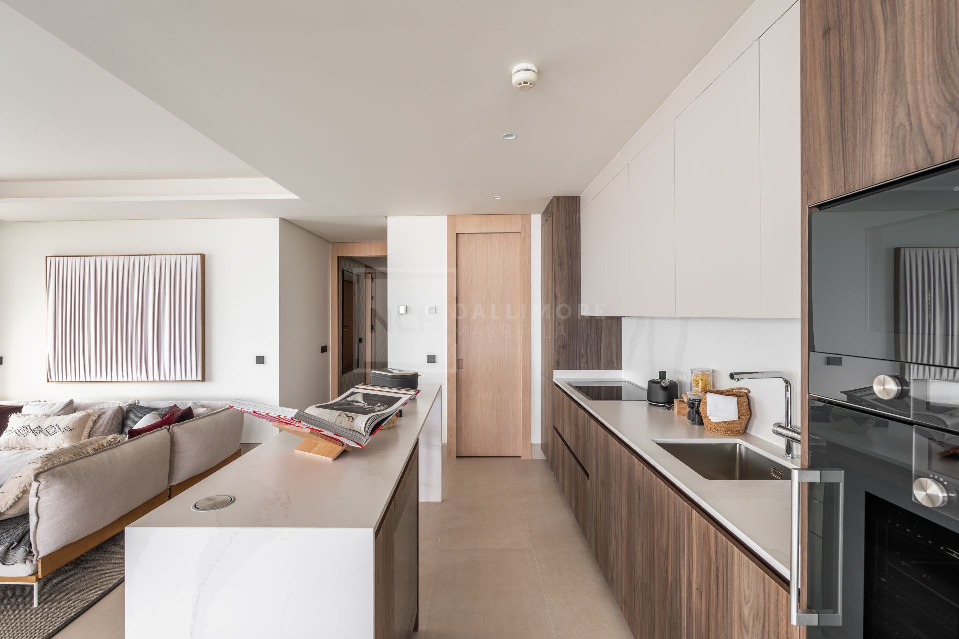 BEACHFRONT 4-BEDROOM APARTMENT WITH TERRACE, SPA, POOLS, AND CO-WORKING AREA