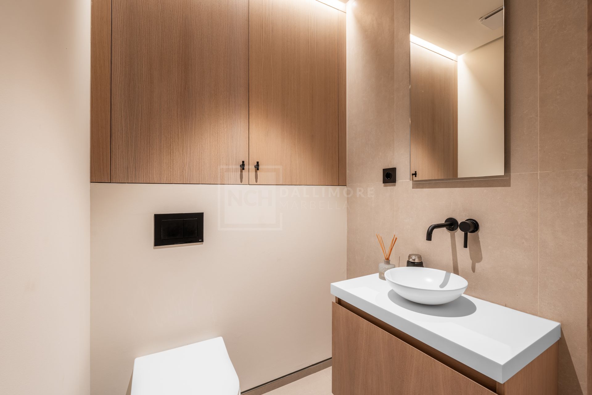 BEACHFRONT 4-BEDROOM APARTMENT WITH TERRACE, SPA, POOLS, AND CO-WORKING AREA