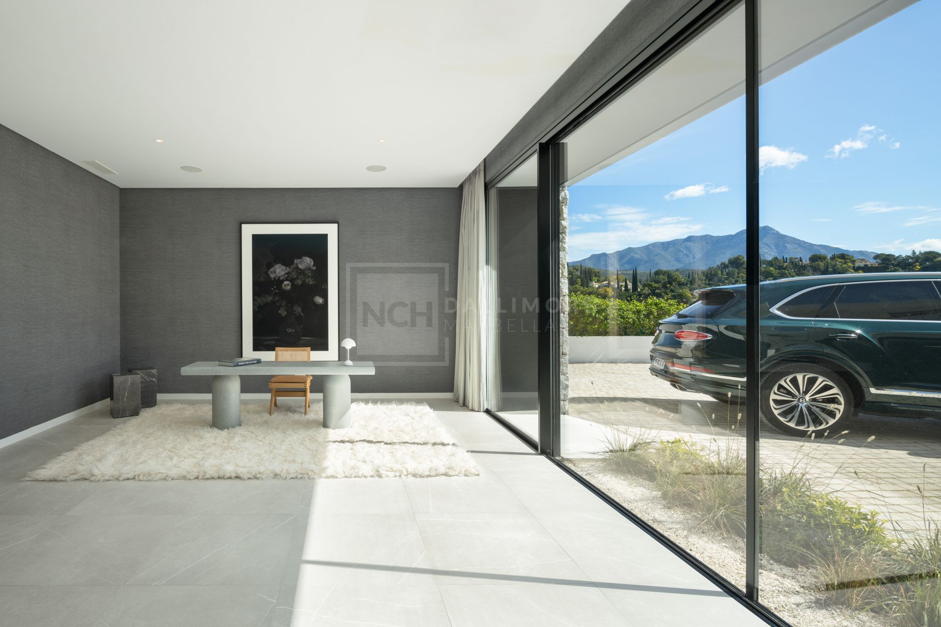 ESPECTACULAR VILLA EN LAS COLINAS SOBRE MARBELLA