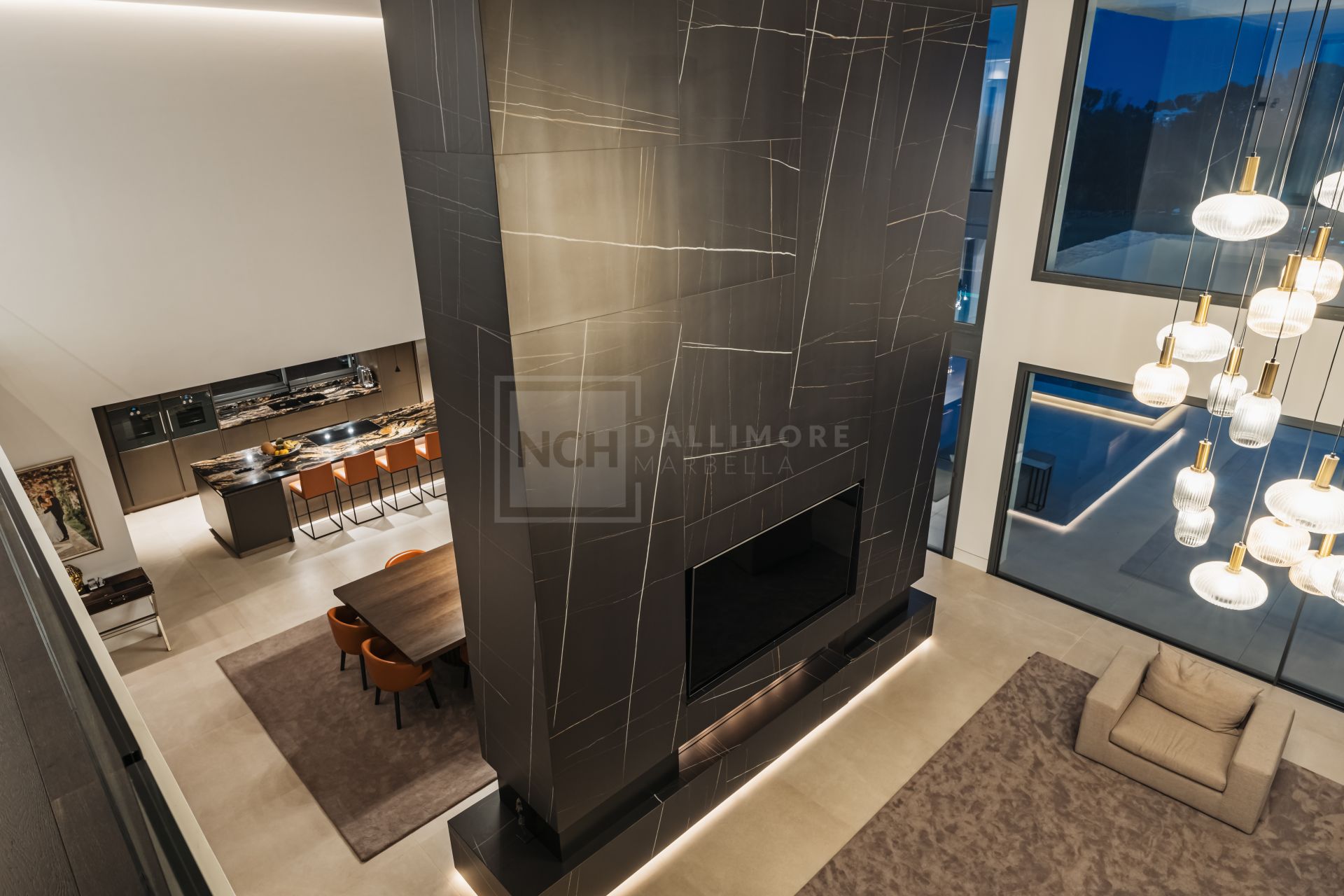 SLEEK 4-BEDROOM VILLA WITH INDOOR POOL, CINEMA, AND PANORAMIC VIEWS IN BENAHAVÍS