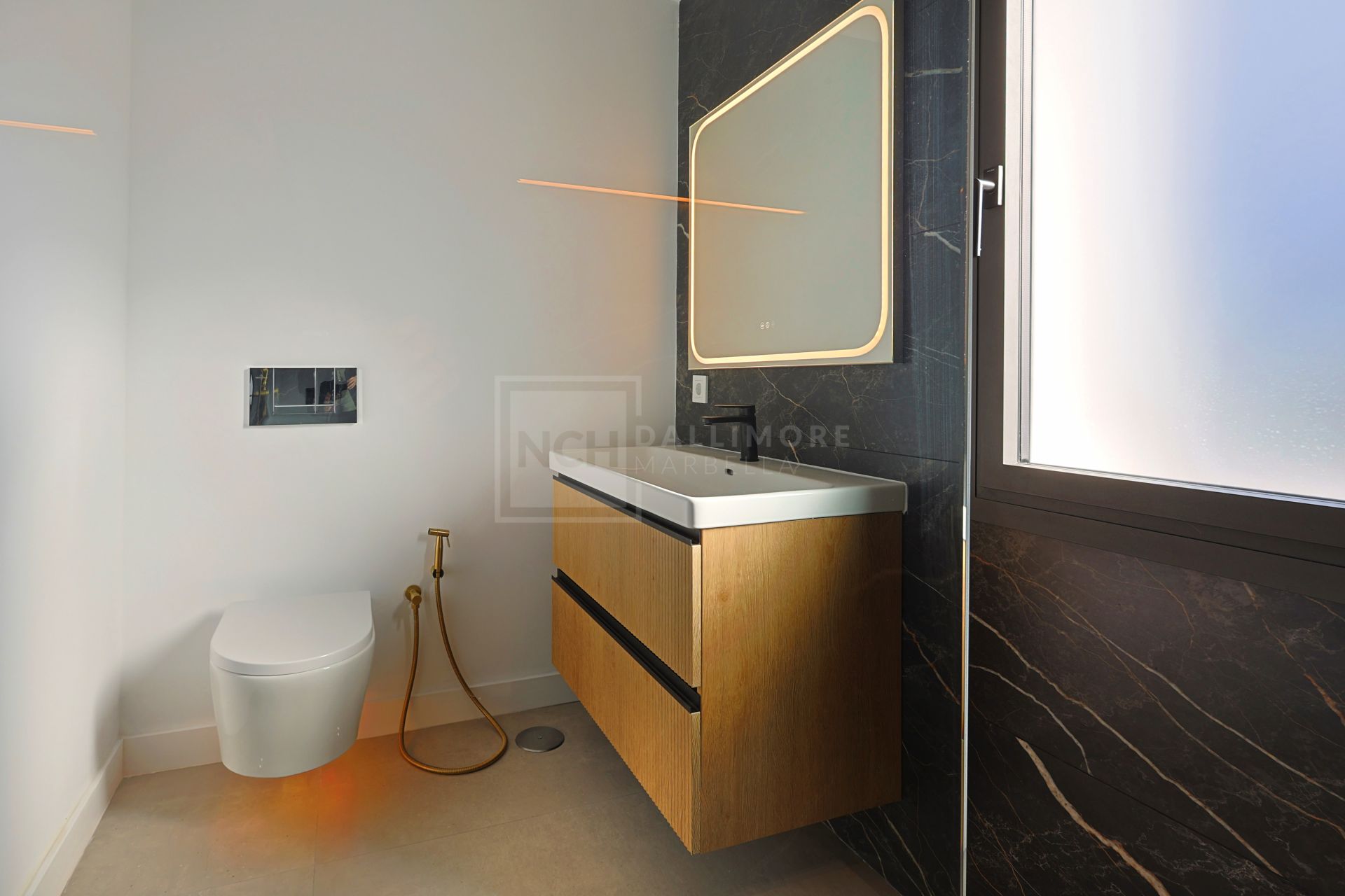 2-BEDROOM REFURBISHED PENTHOUSE IN THE GOLF VALLEY