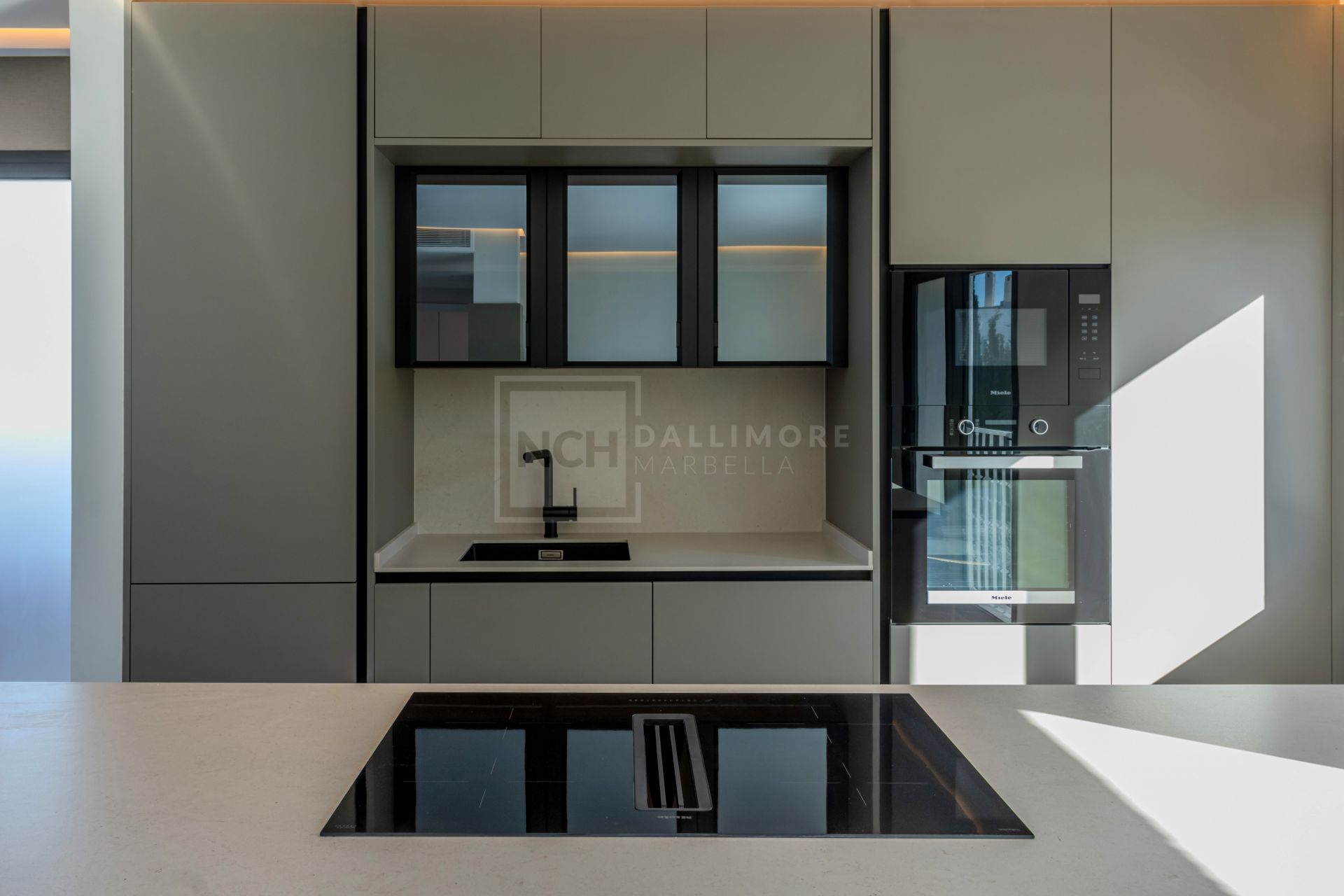 2-BEDROOM REFURBISHED PENTHOUSE IN THE GOLF VALLEY