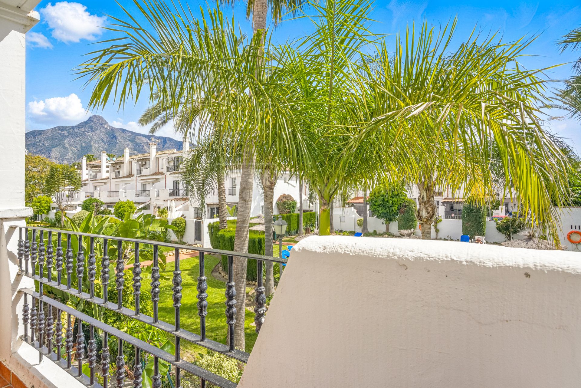3-BEDROOM TOWNHOUSE IS LOS NARANJOS DE MARBELLA