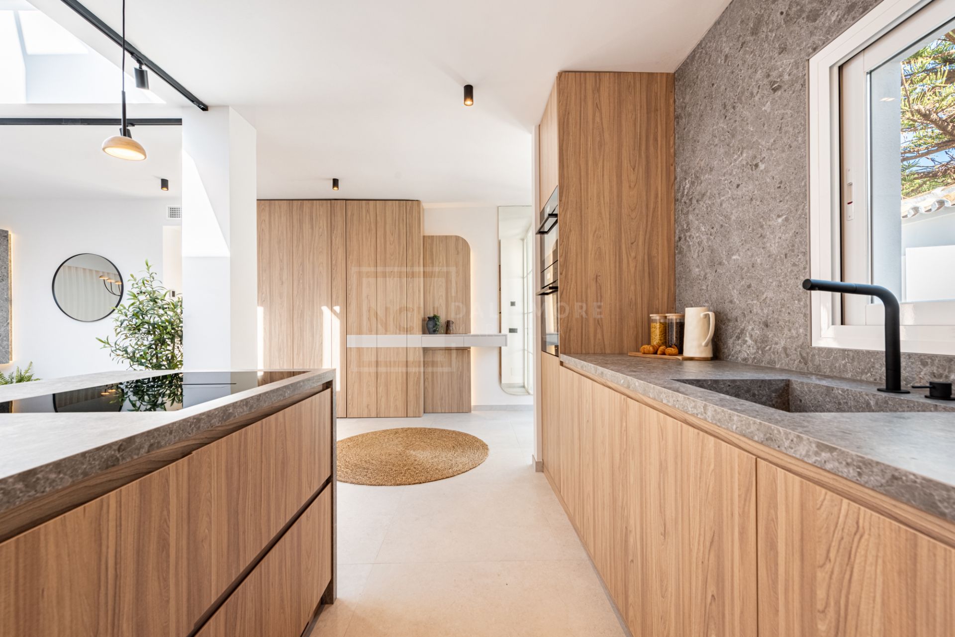 CHARMING BUNGALOW IN THE HEART OF NUEVA ANDALUCIA