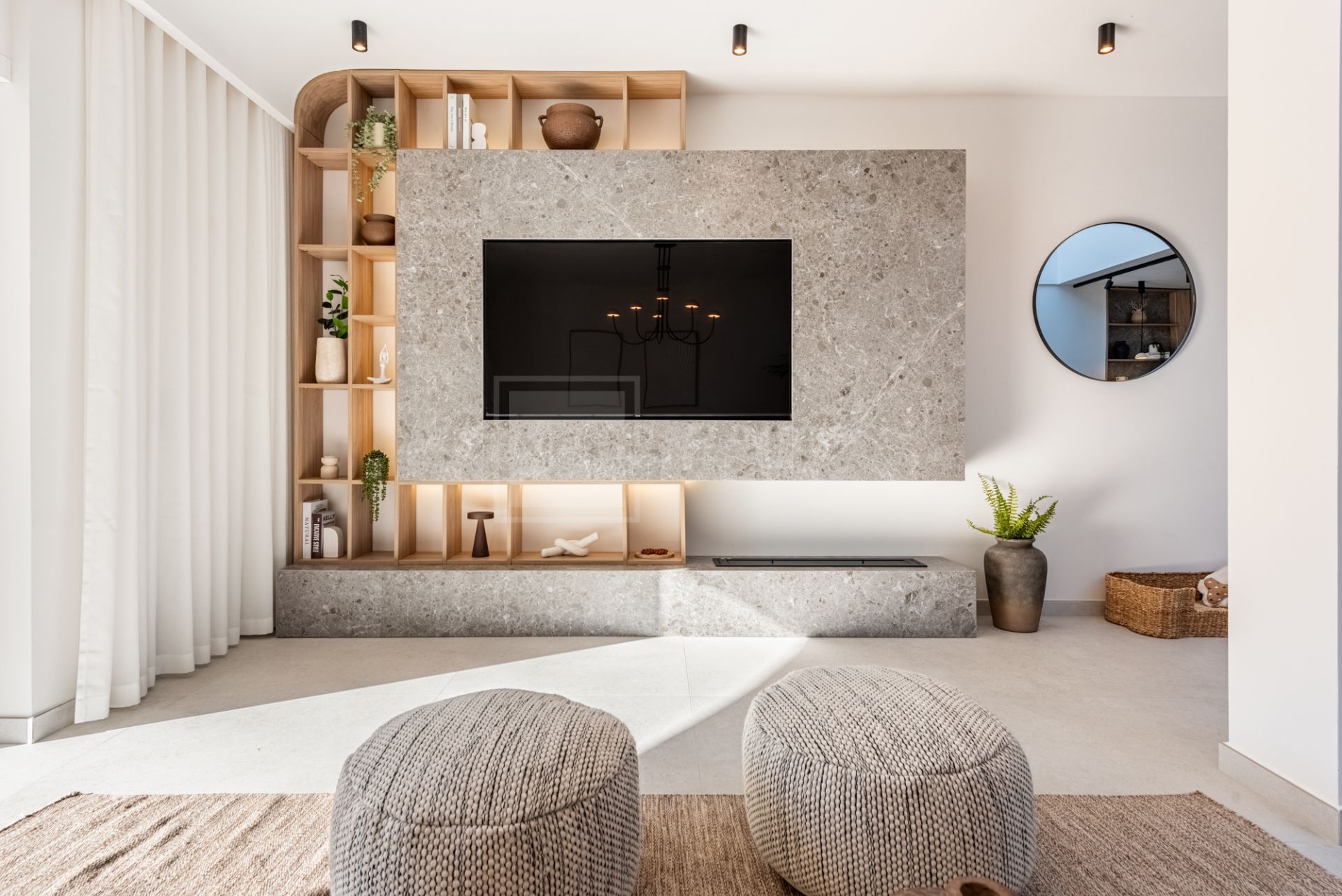 CHARMING BUNGALOW IN THE HEART OF NUEVA ANDALUCIA