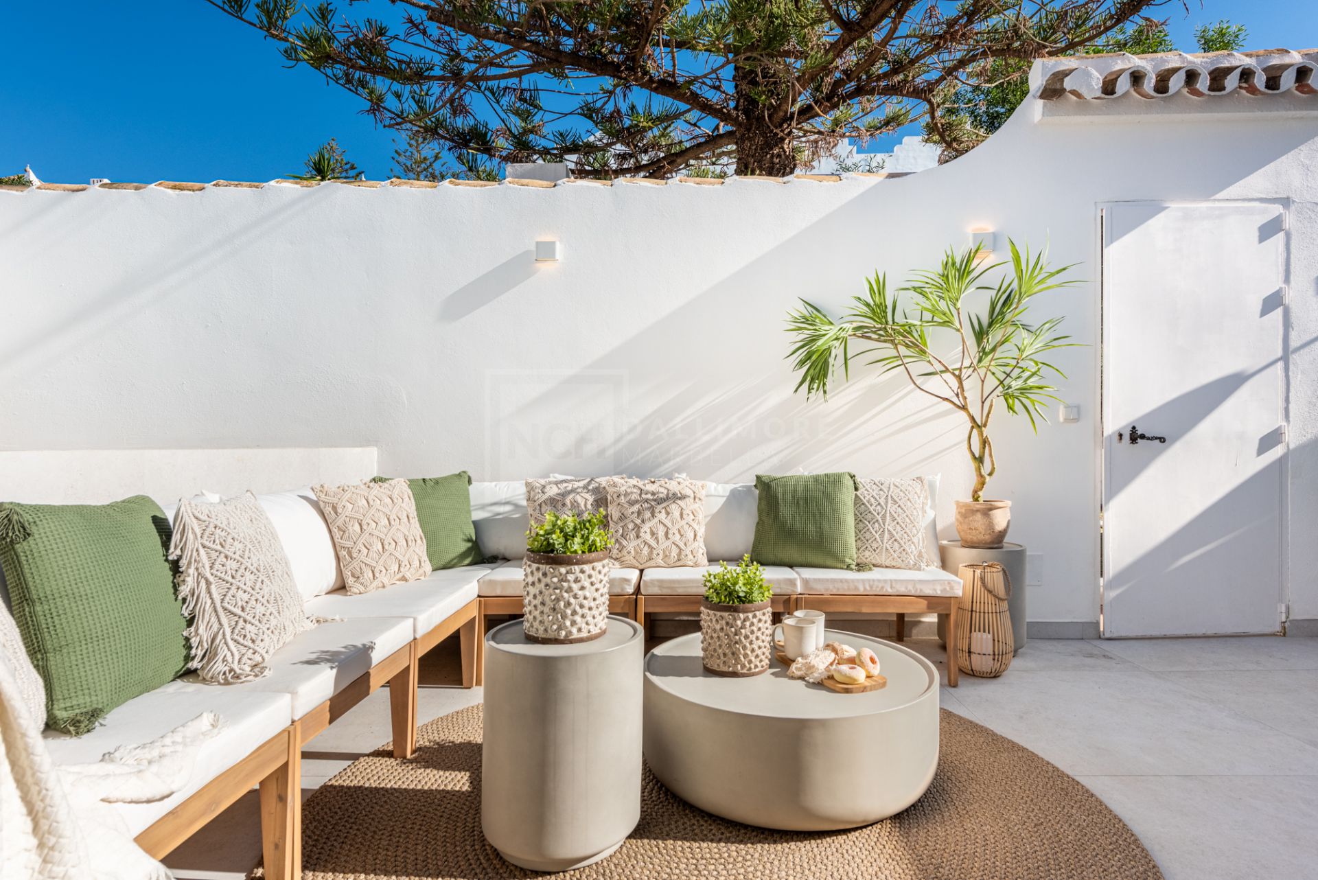 CHARMING BUNGALOW IN THE HEART OF NUEVA ANDALUCIA