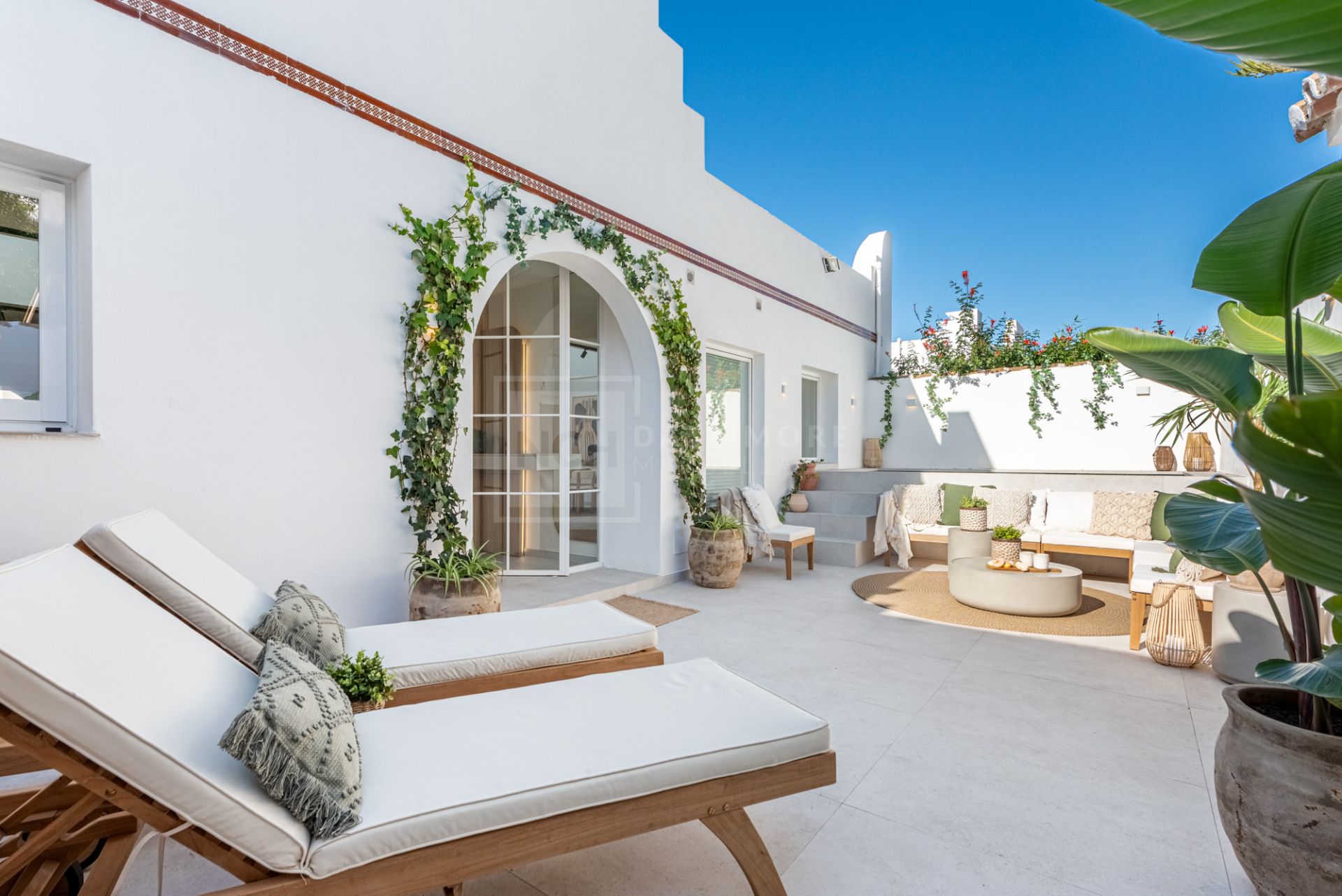 CHARMING BUNGALOW IN THE HEART OF NUEVA ANDALUCIA