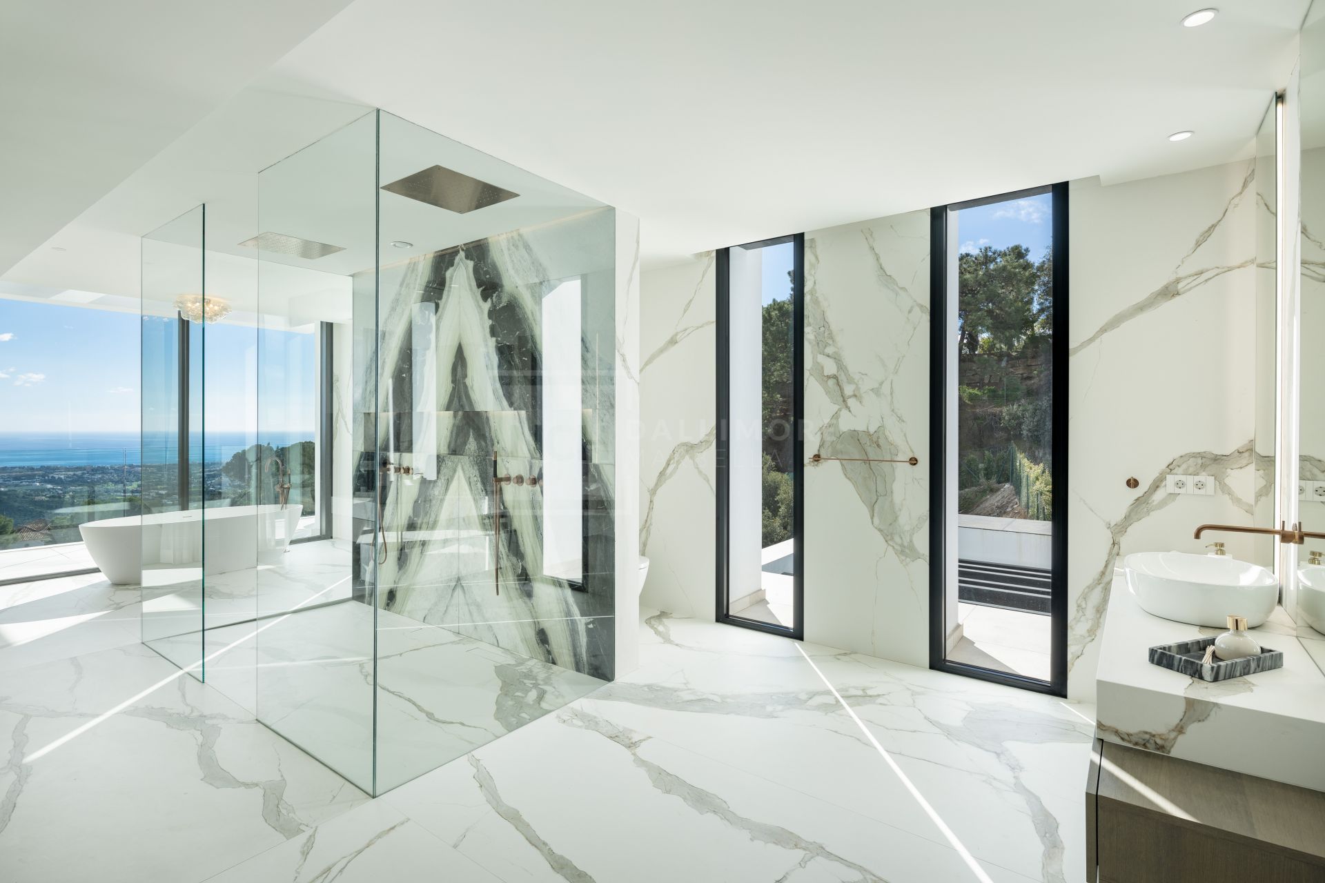VILLA EL UNICO - 9-BEDROOM LUXURY MANSION IN LA ZAGALETA
