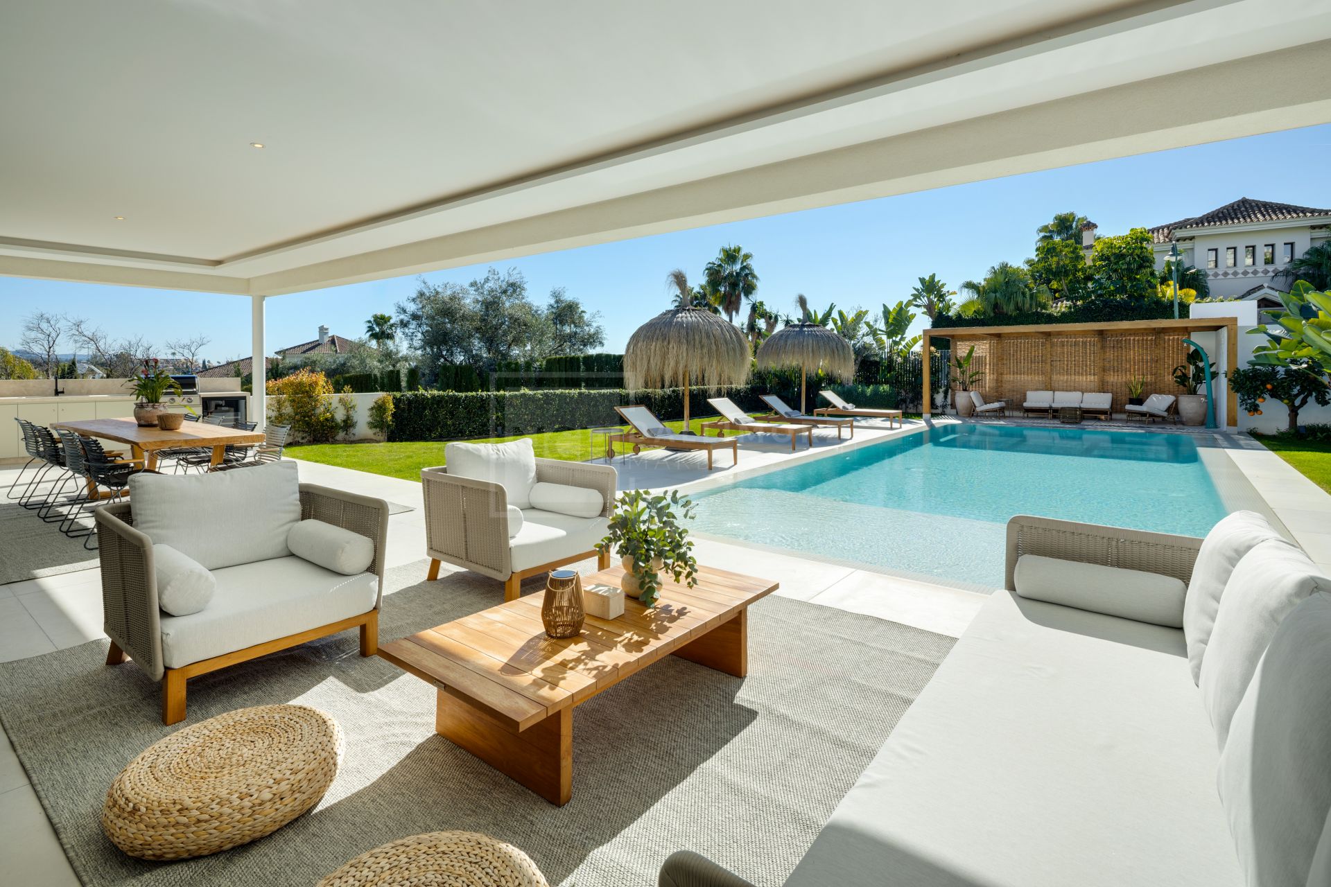 LIGHT-FILLED CONTEMPORARY 5-BEDROOM HOME IN MARBELLA’S EXCLUSIVE GOLF VALLEY