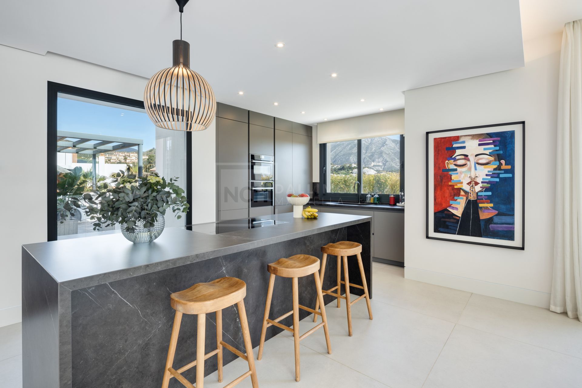 LIGHT-FILLED CONTEMPORARY 5-BEDROOM HOME IN MARBELLA’S EXCLUSIVE GOLF VALLEY