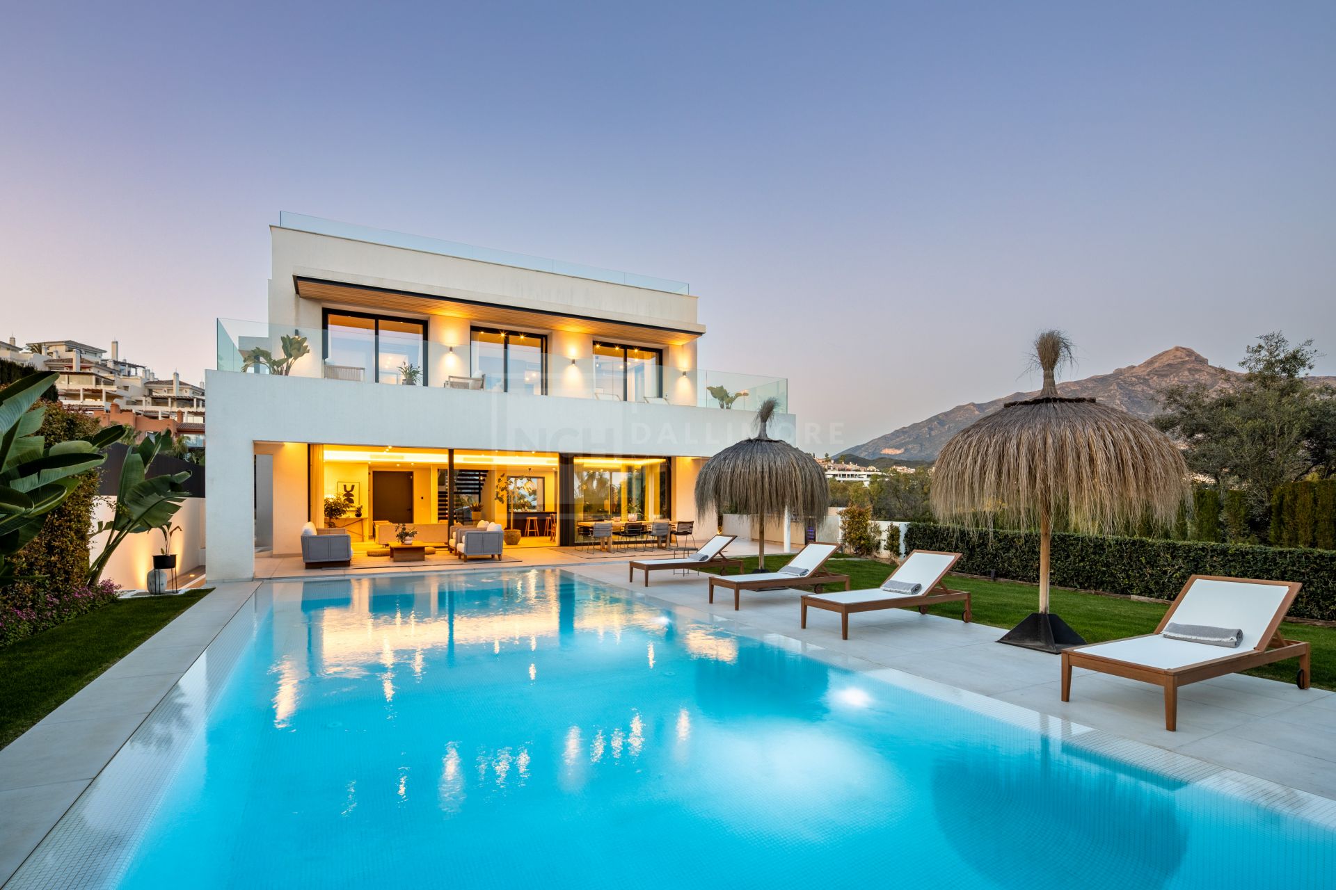 LIGHT-FILLED CONTEMPORARY 5-BEDROOM HOME IN MARBELLA’S EXCLUSIVE GOLF VALLEY