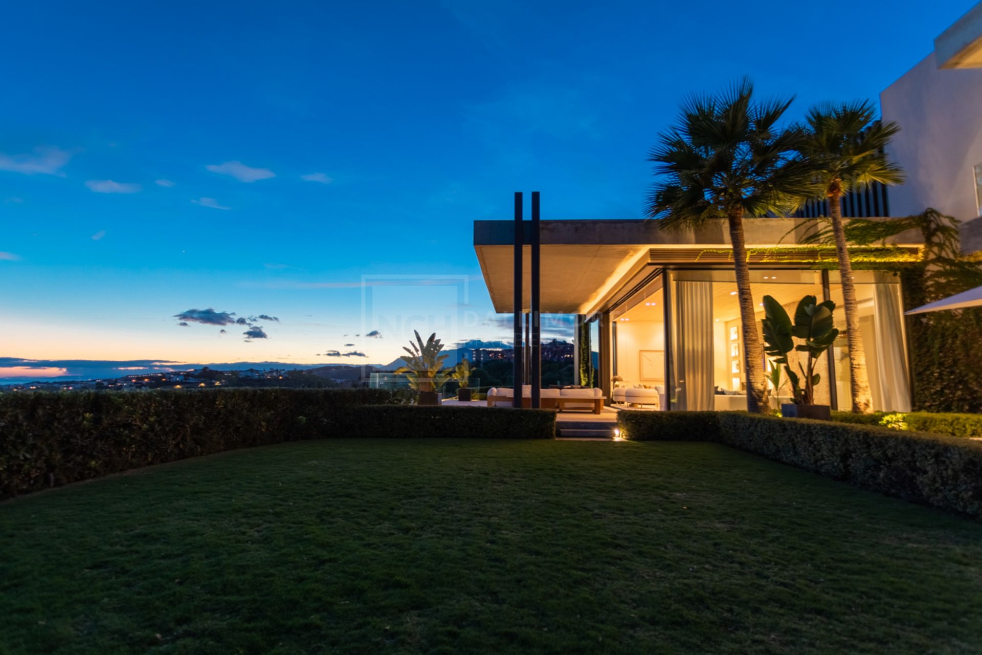 VILLA SUNSET - VISTAS INIGUALABLES EN UNA COMUNIDAD DOBLEMENTE VIGILADA