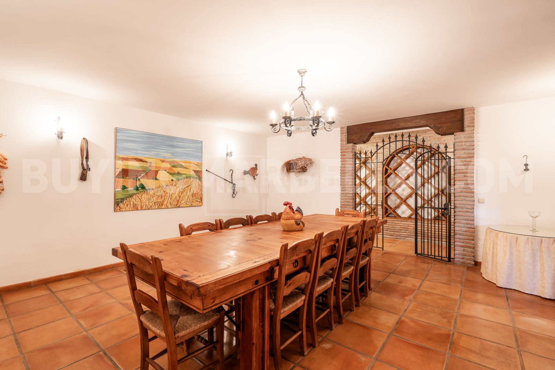ELEGANCIA ANDALUZA ATEMPORAL EN LA MILLA DE ORO DE MARBELLA