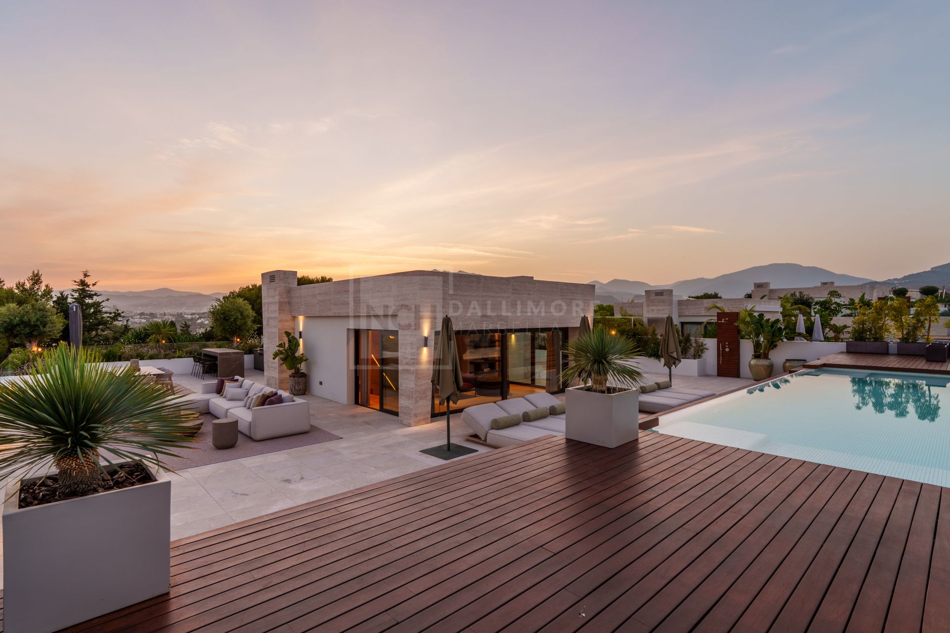 4-BEDROOM LUXURY RETREAT IN MARBELLA’S MOST PRESTIGIOUS ENCLAVE