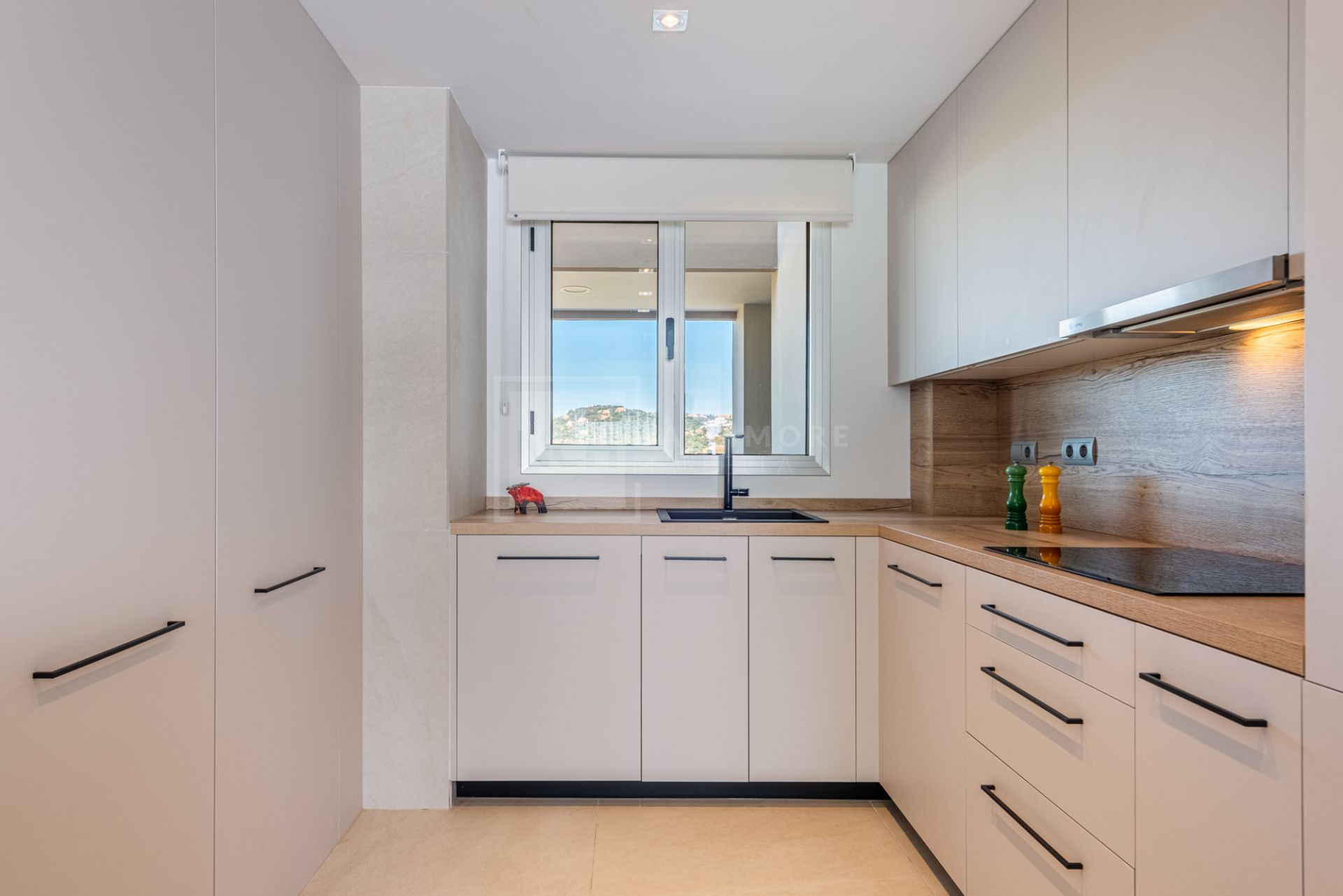 STUNNING 3-BEDROOM DUPLEX PENTHOUSE IN HARMONY LA CALA GOLF