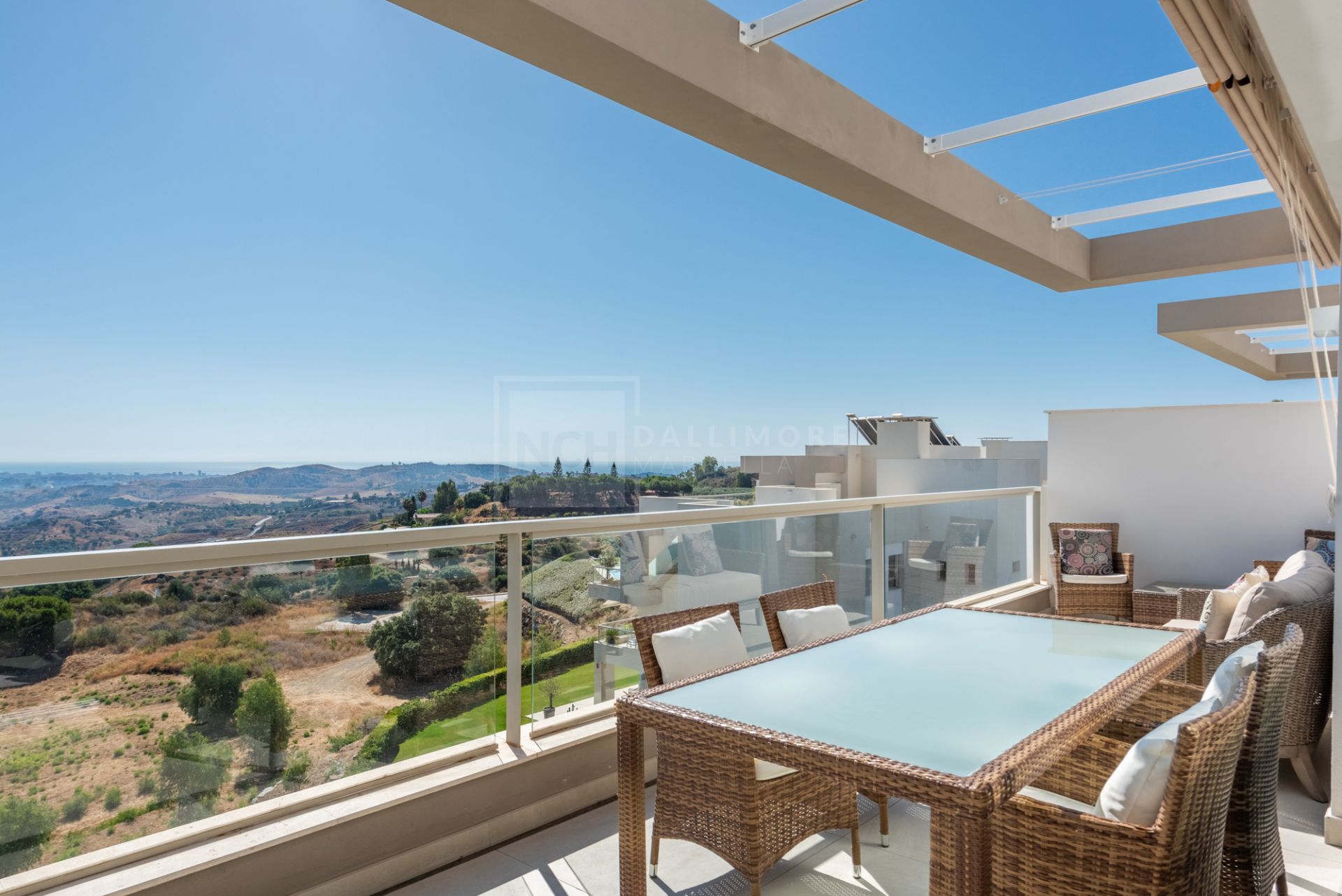 STUNNING 3-BEDROOM DUPLEX PENTHOUSE IN HARMONY LA CALA GOLF