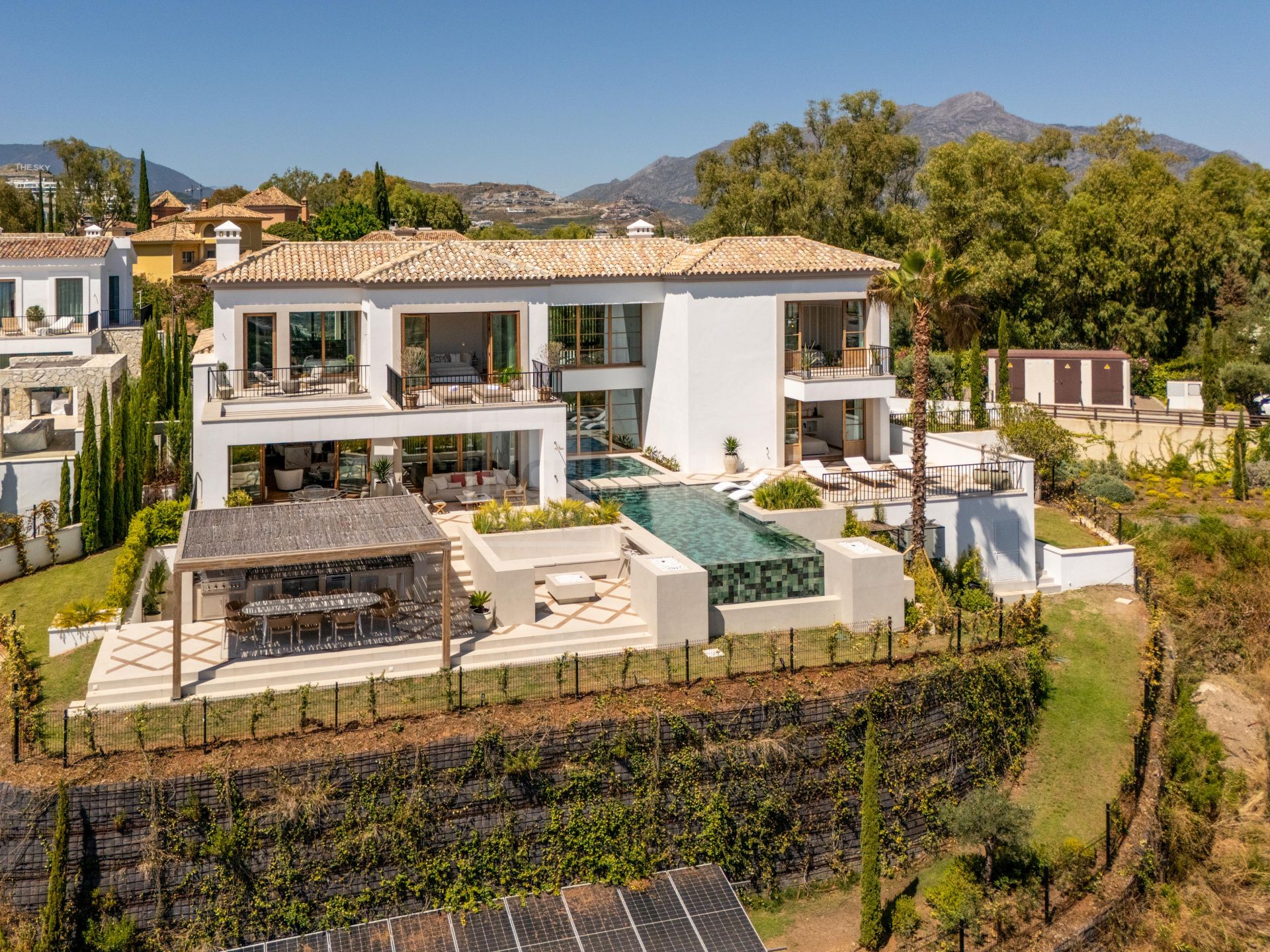 BRAND NEW VILLA WITH PANORAMIC SEA VIEWS LOCATED IN DOUBLE GATED COMMUNITY