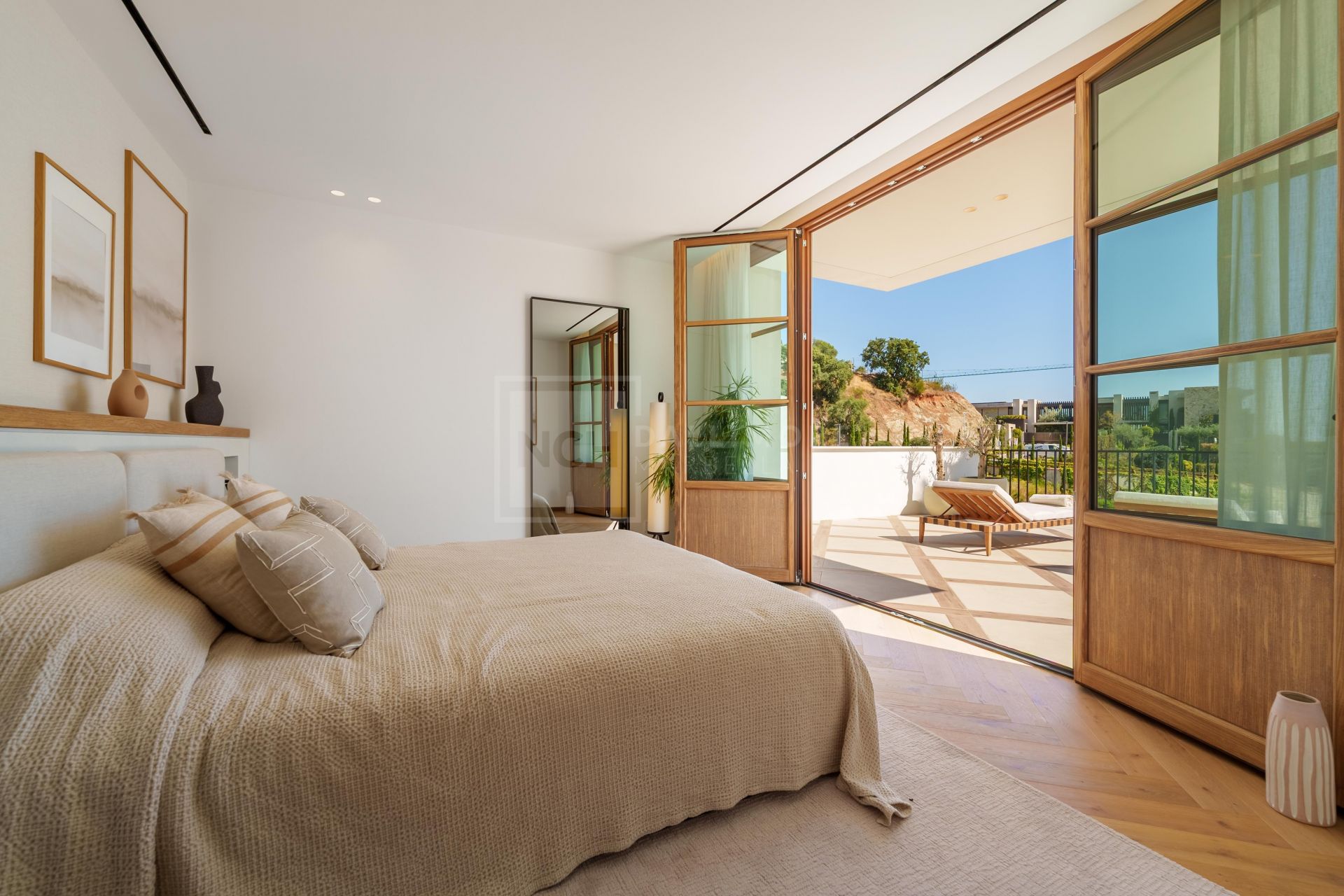 BRAND NEW VILLA WITH PANORAMIC SEA VIEWS LOCATED IN DOUBLE GATED COMMUNITY