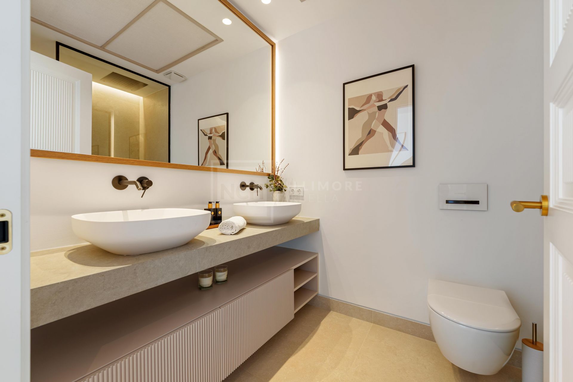 BRAND NEW VILLA WITH PANORAMIC SEA VIEWS LOCATED IN DOUBLE GATED COMMUNITY