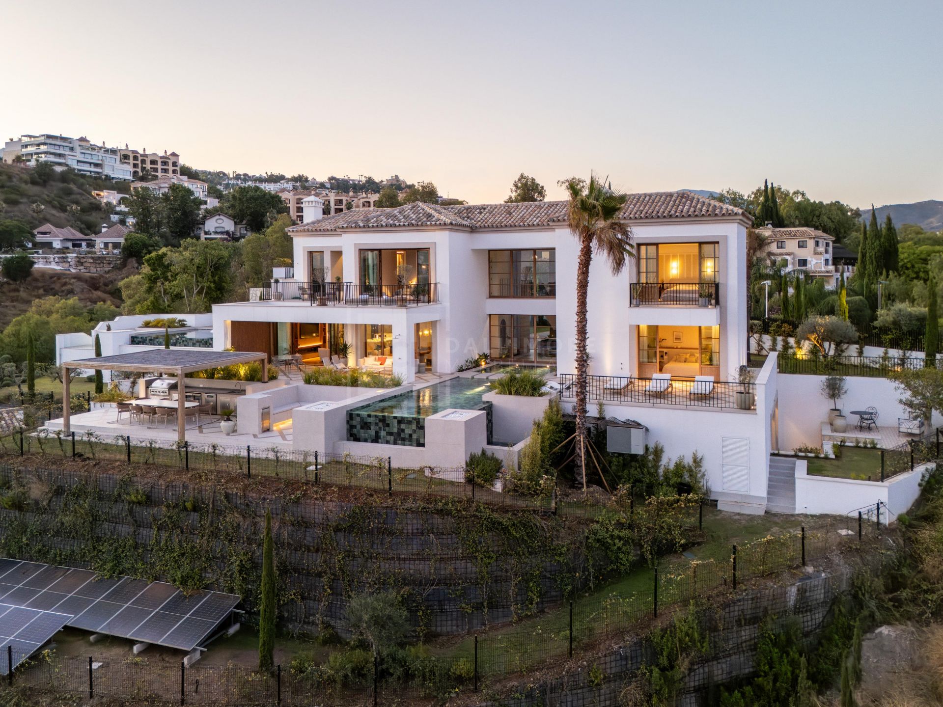 BRAND NEW VILLA WITH PANORAMIC SEA VIEWS LOCATED IN DOUBLE GATED COMMUNITY