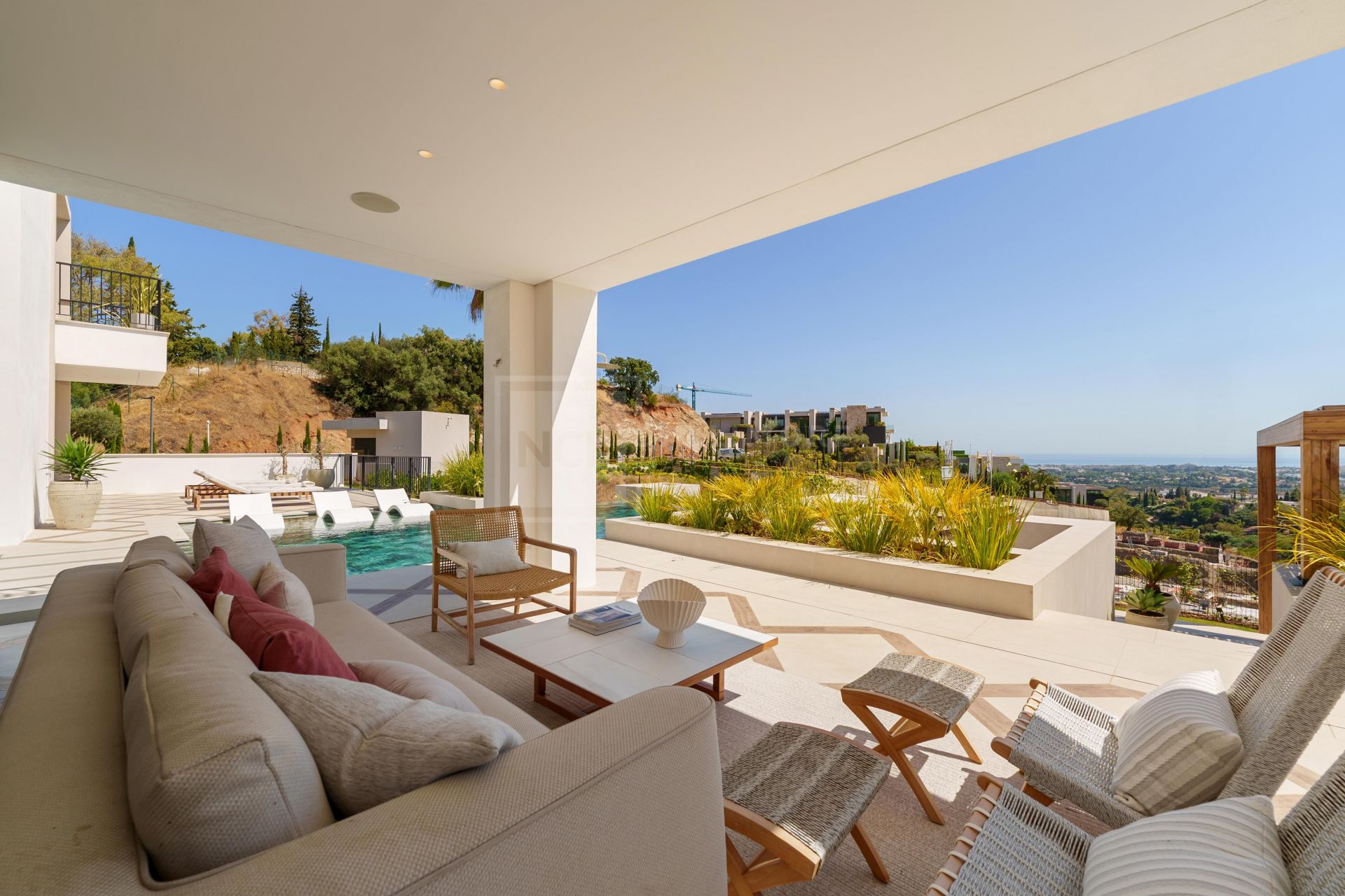 BRAND NEW VILLA WITH PANORAMIC SEA VIEWS LOCATED IN DOUBLE GATED COMMUNITY